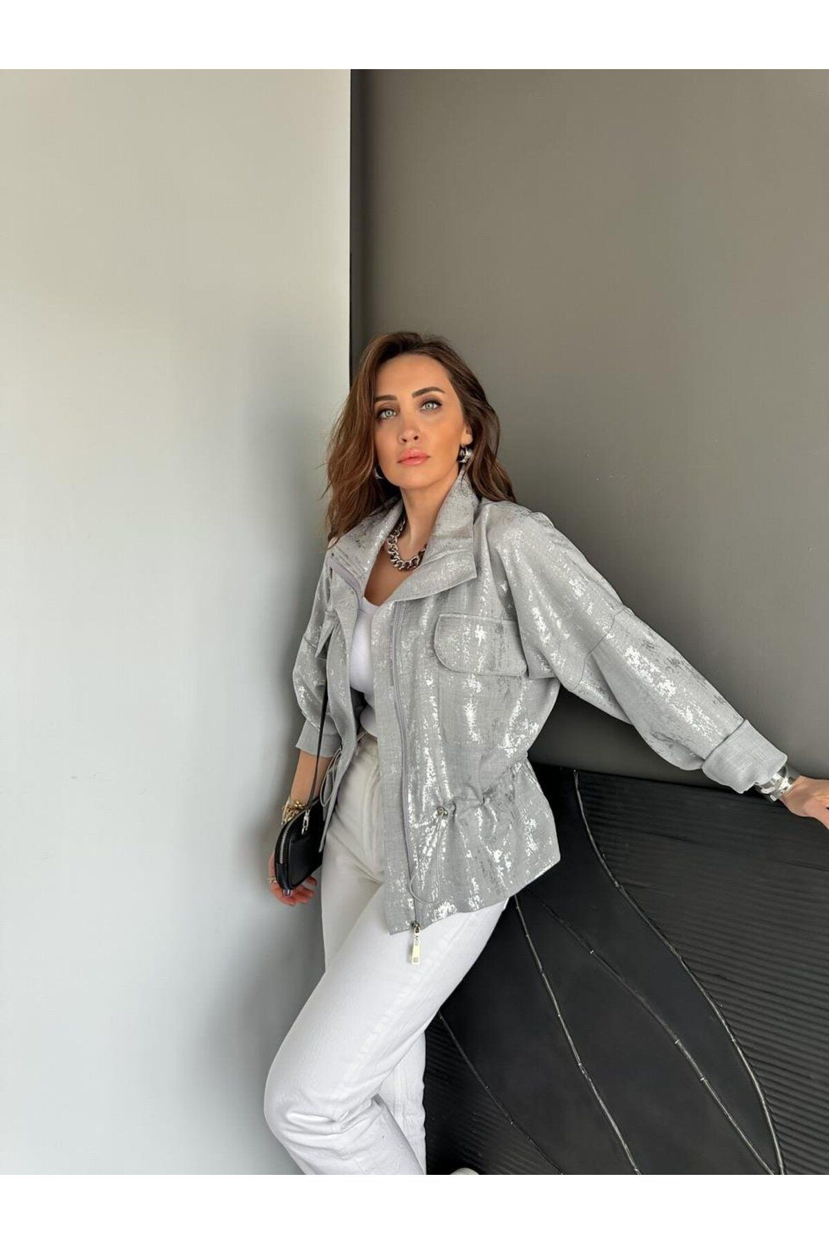 papillion Gri Parlak Dokulu Büzgülü ceket