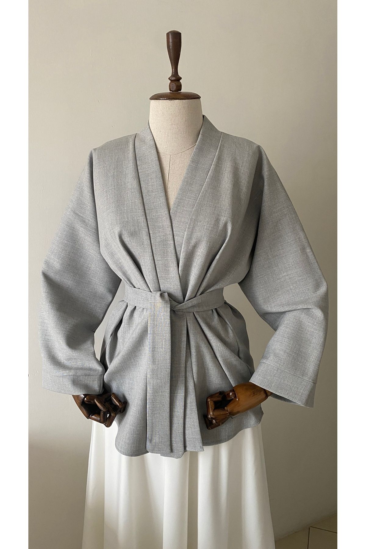 Glowear Atelier Gri Tok Kumaş Tasarım Kuşaklı Kimono