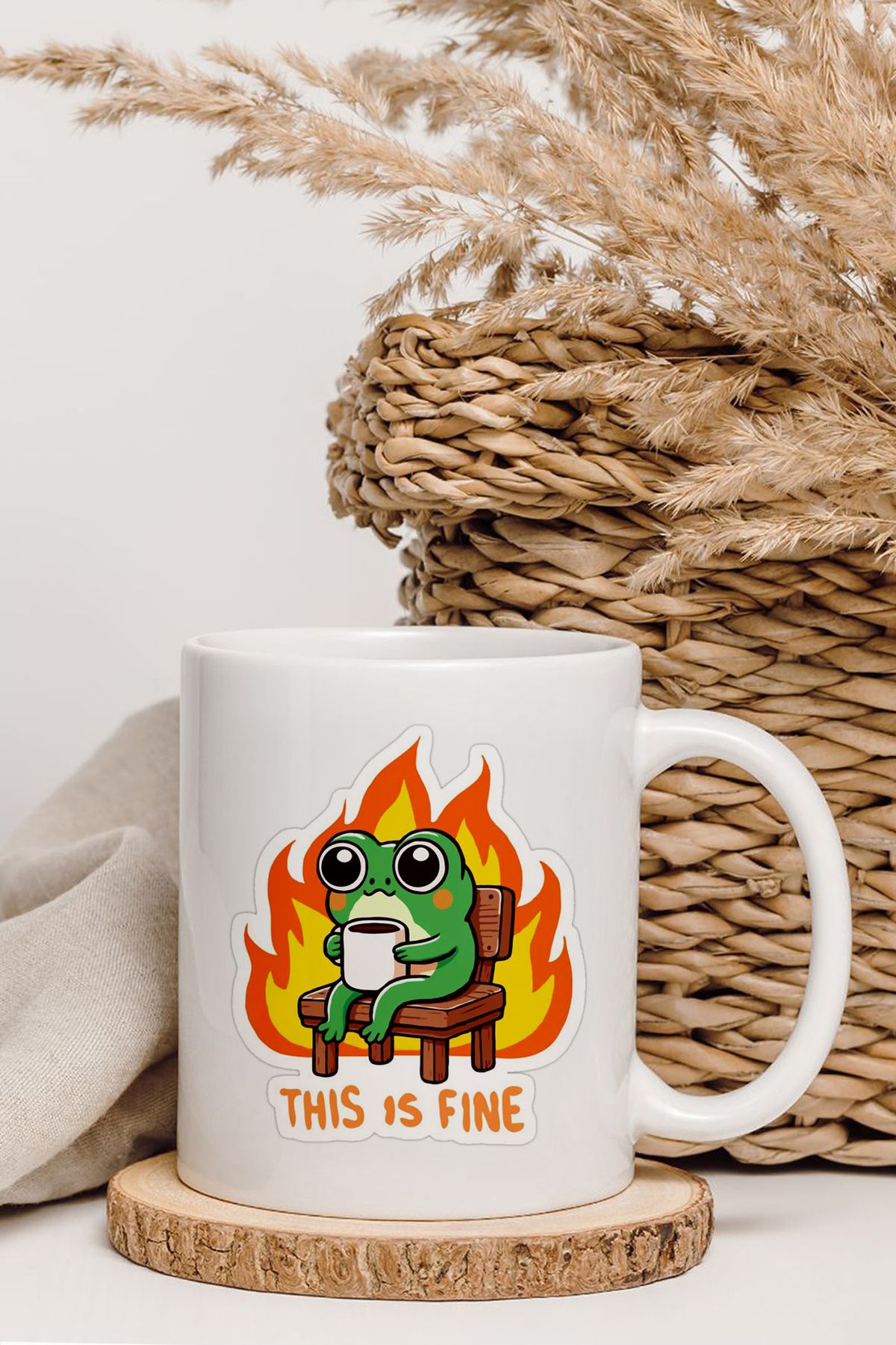 shop This is Fine Üzgün Kurbağa Tasarım Kupa