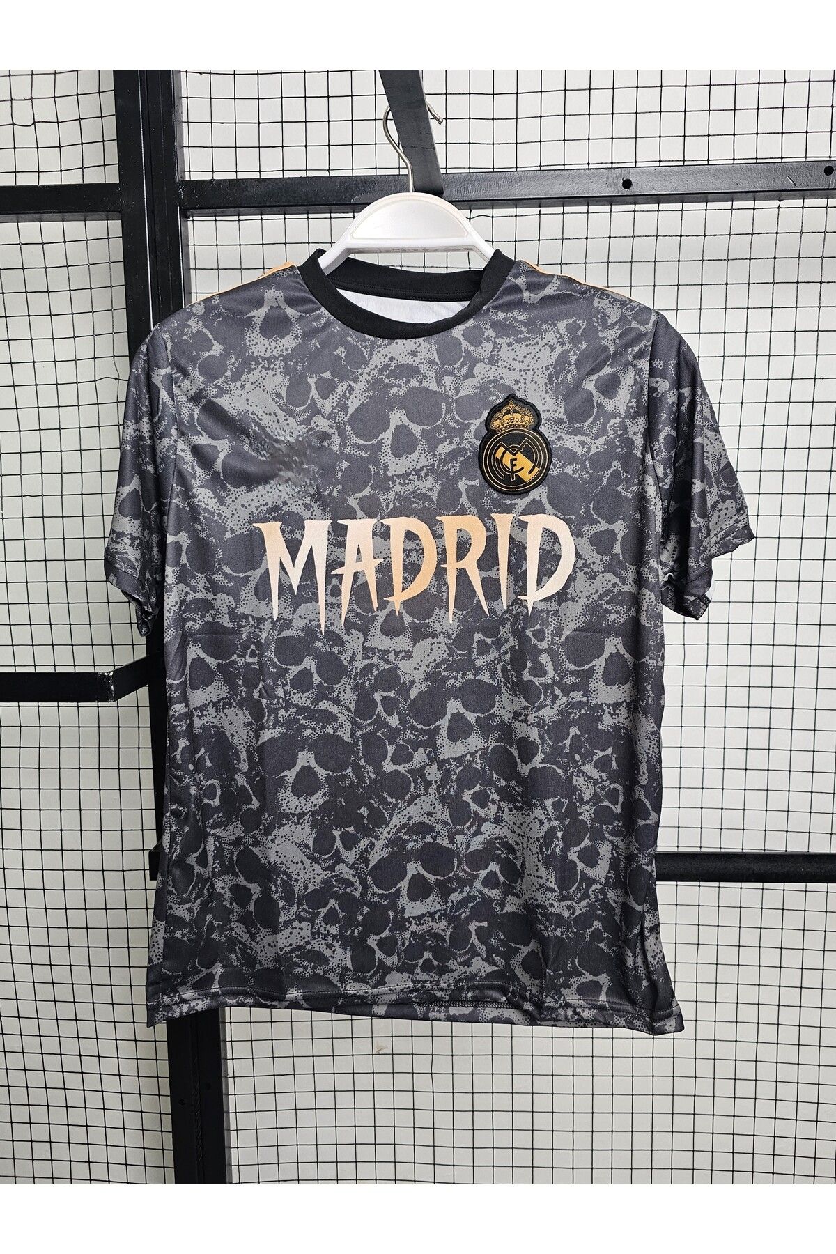 Lion Spor R'eal M'adrid Özel Tasarım Kuru Kafa Temalı Forma