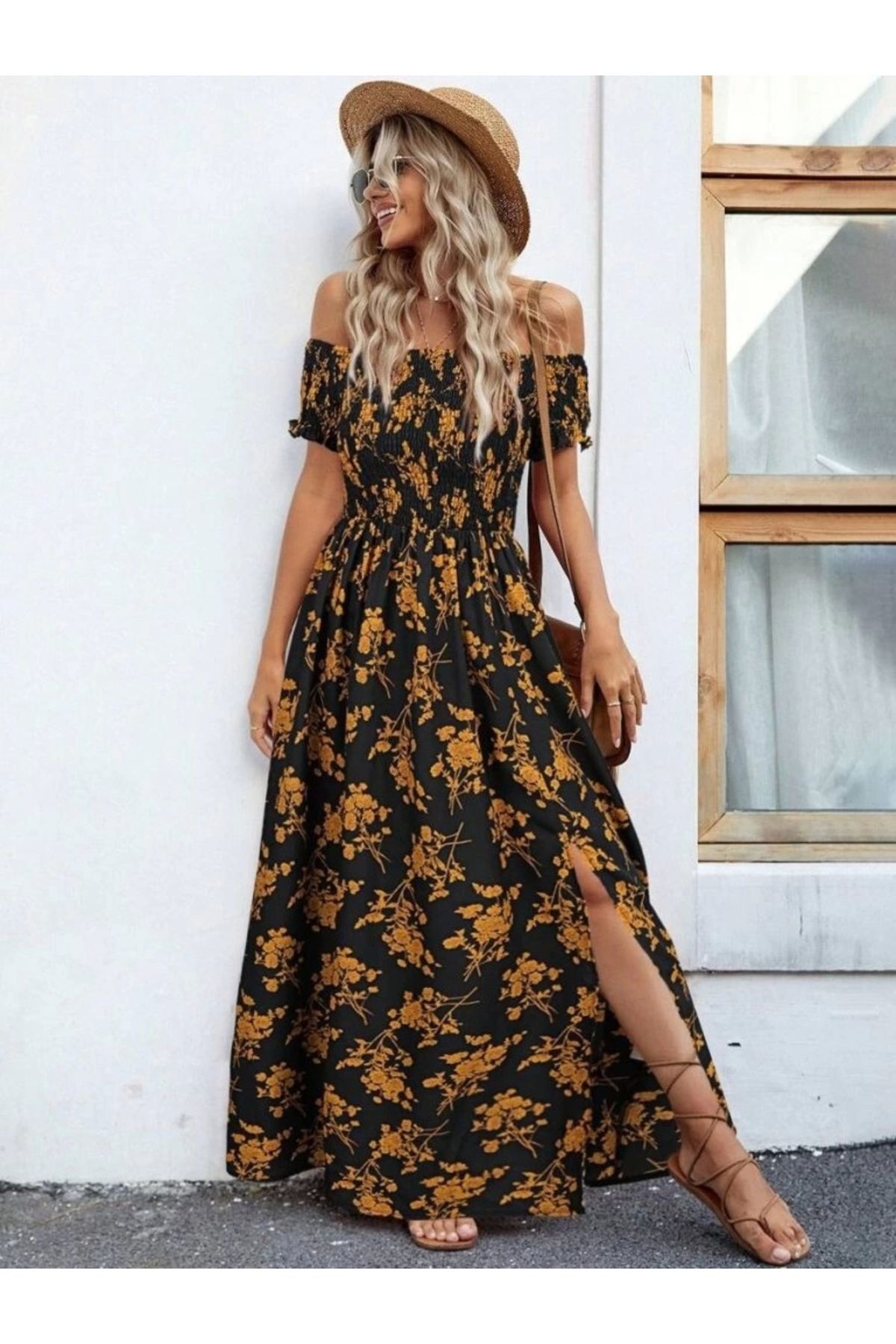 Butik Kadın Kısa Kollu Madonna Yaka Yırtmaçlı çiçek Desenli Süprem Elbise