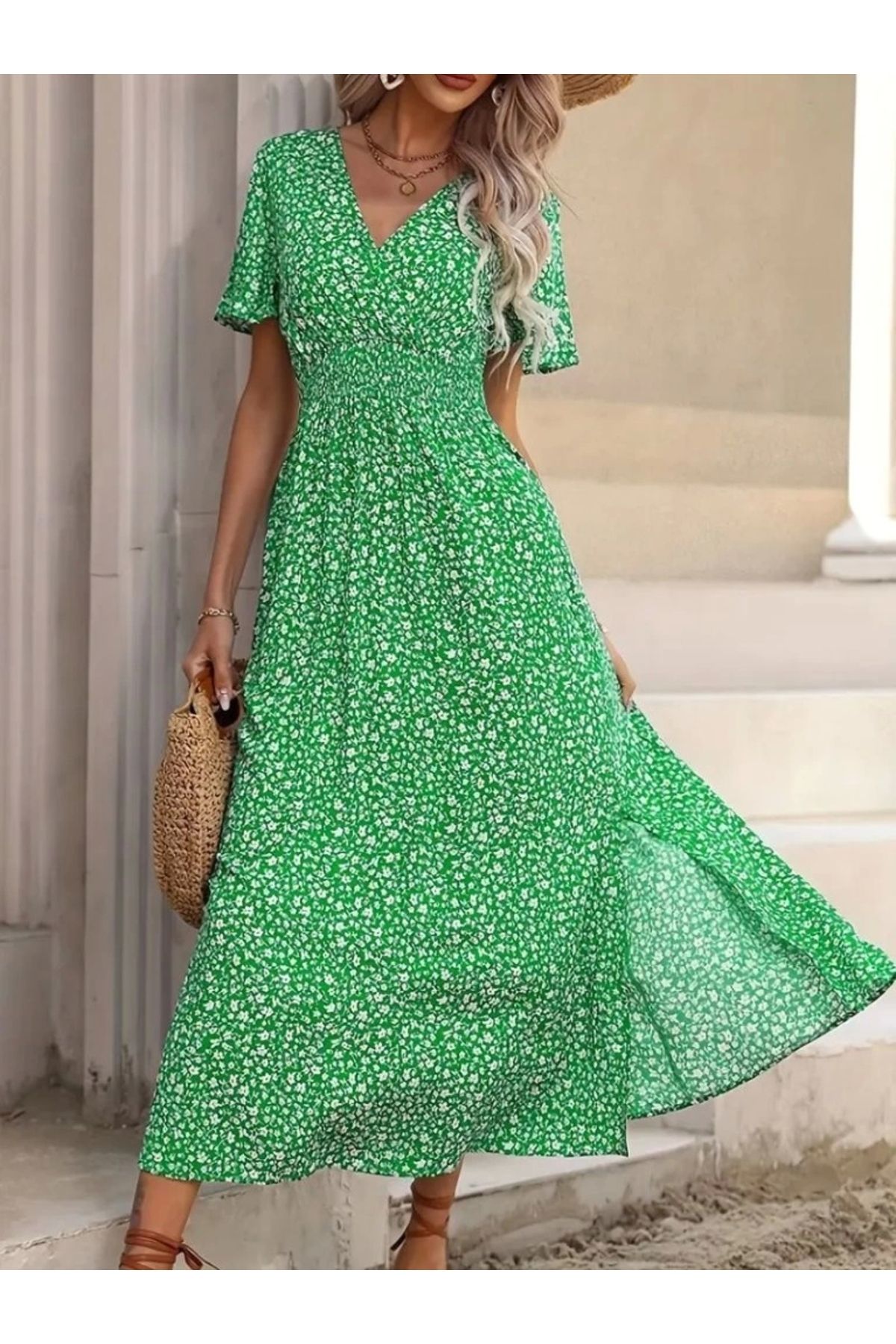 Butik Kadın Kısa Kollu Kruvaze Yaka Beli Lastikli Yanlardan Yırtmaçlı Uzun çiçekli Elbise
