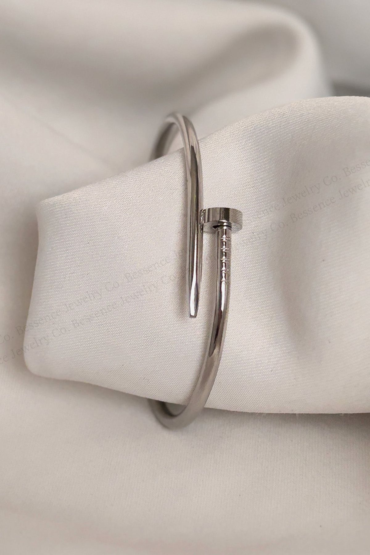 Bessence Jewelry Co Çelik Çivi Model Kelepçe- Bileklik