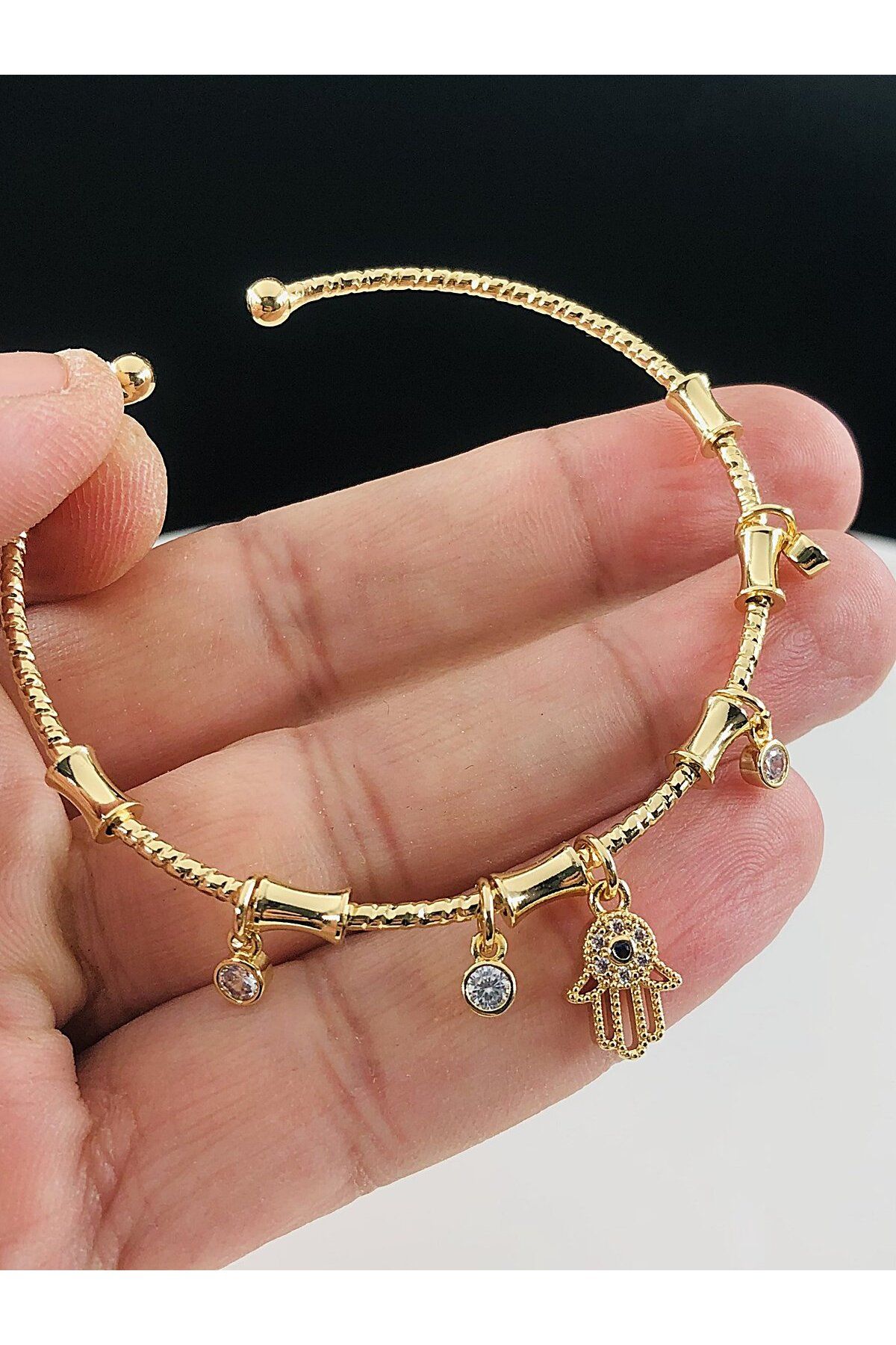 DS DİAMONDSHOP BİLEKLİK EL FİGÜRLÜ MODEL 14 K KAPLAMA YENİ SEZON BYBLK-202505973