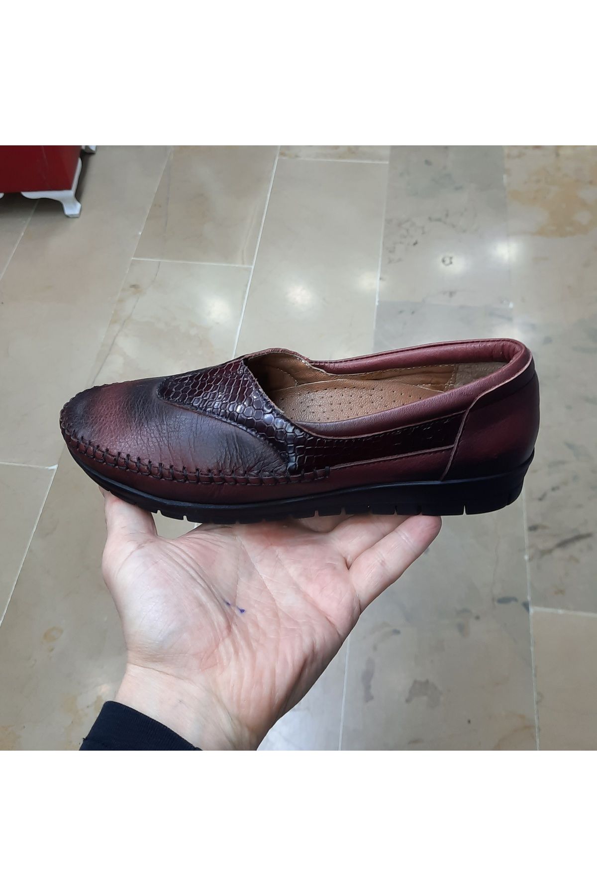 BELOX Kadın İçi-Dışı Hakiki Deri Ortopedik Lastikli Mevsimlik Casual Anne Ayakkabısı