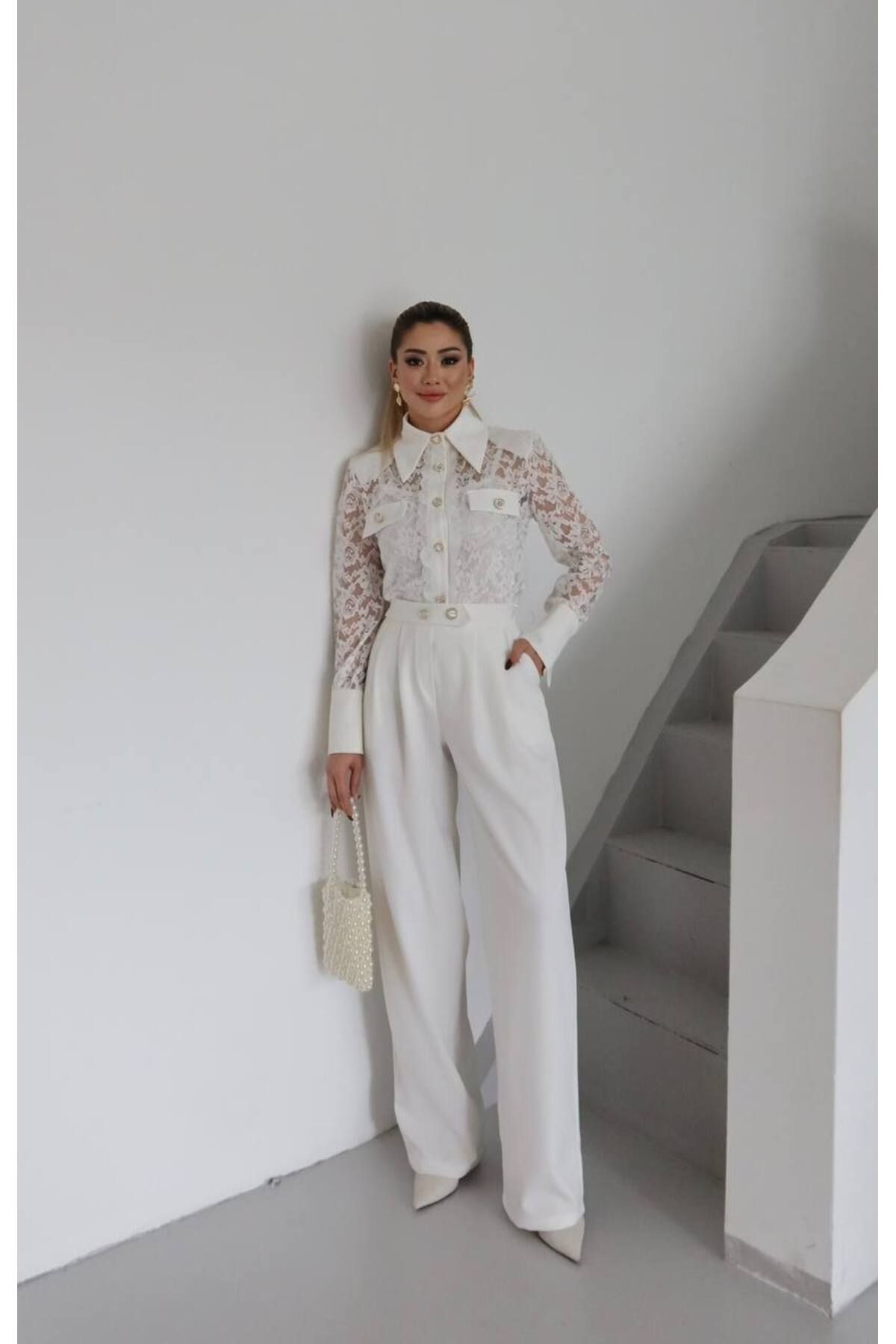 Castivo Fashion Dantel Garnili İnci Düğmeli Gömlek & Yüksek Bel Bol Paça Takım