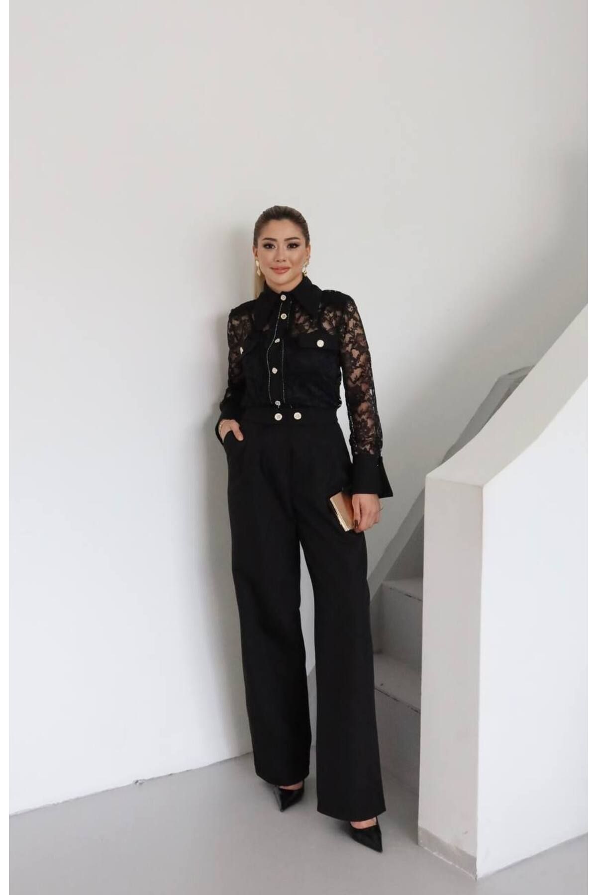 Castivo Fashion Dantel Garnili İnci Düğmeli Gömlek & Yüksek Bel Bol Paça Takım