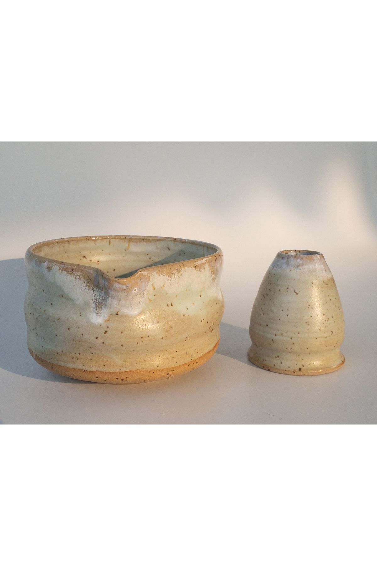 Begeli Ceramics and More El Yapımı Matcha Kase ve Whisk Tutucu