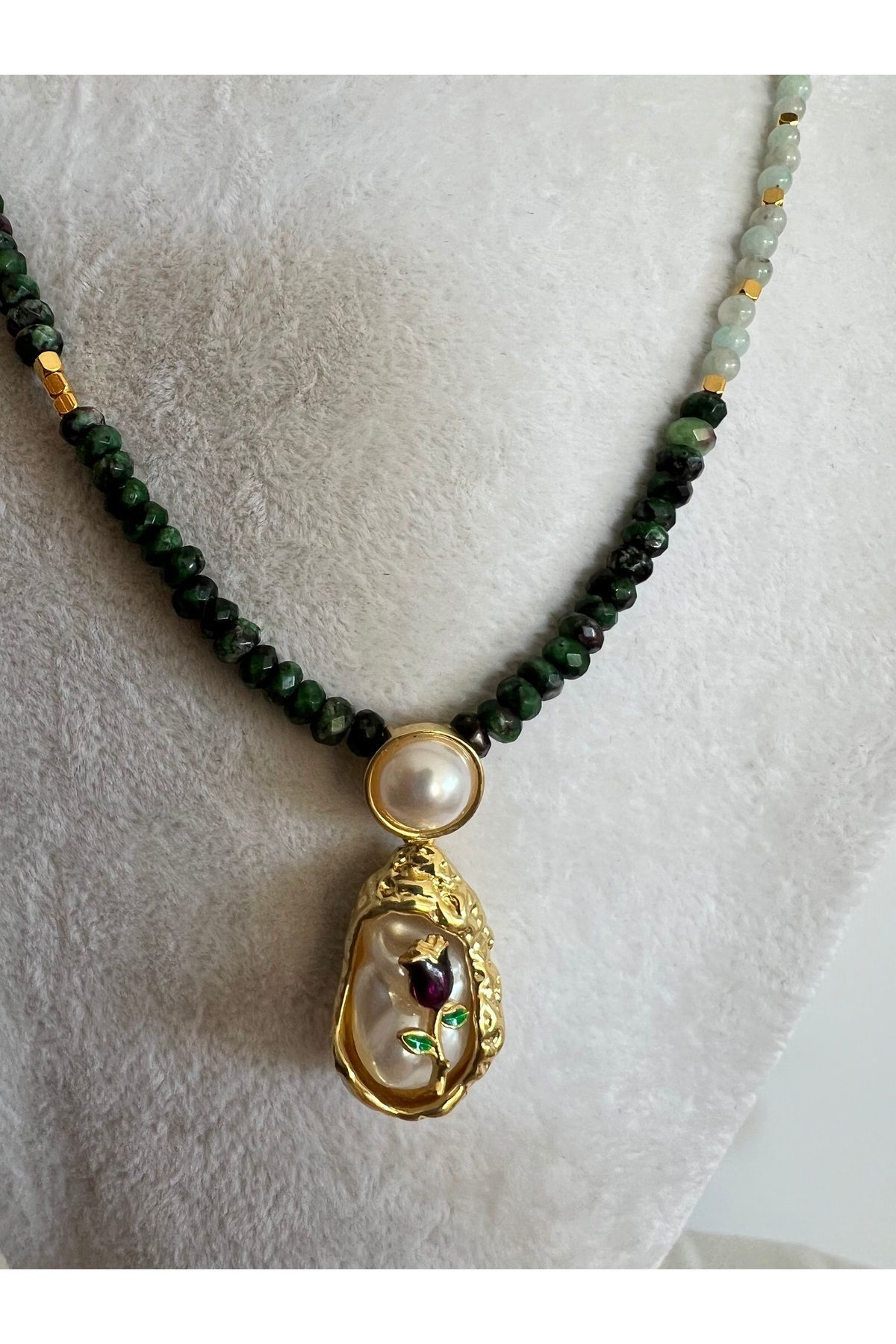 Enki Design İnci Uçlu Jade Taşlı Tasarım Kolye