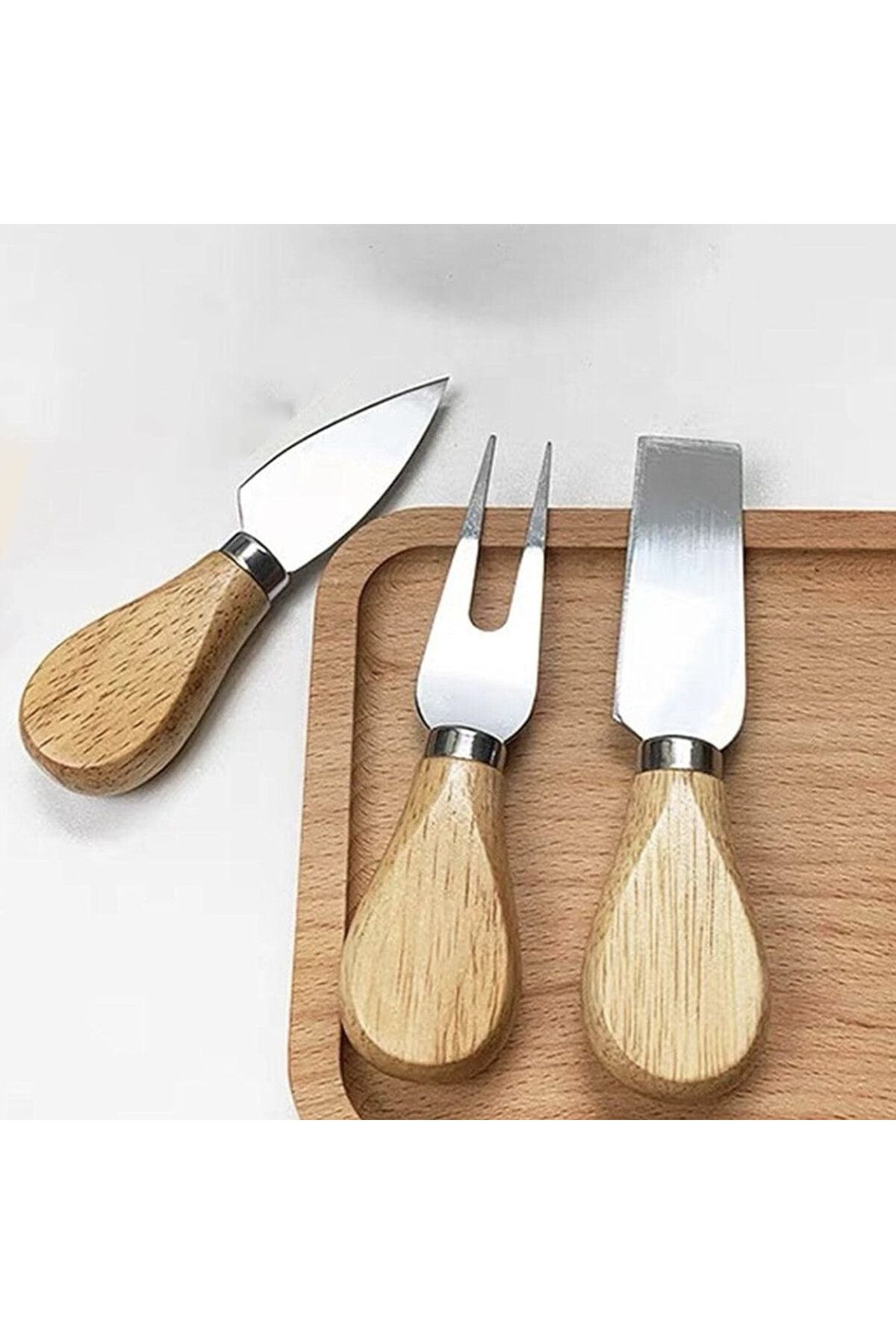 PUFO-Set of 3 Pufo cheese knives with wooden handle 2
