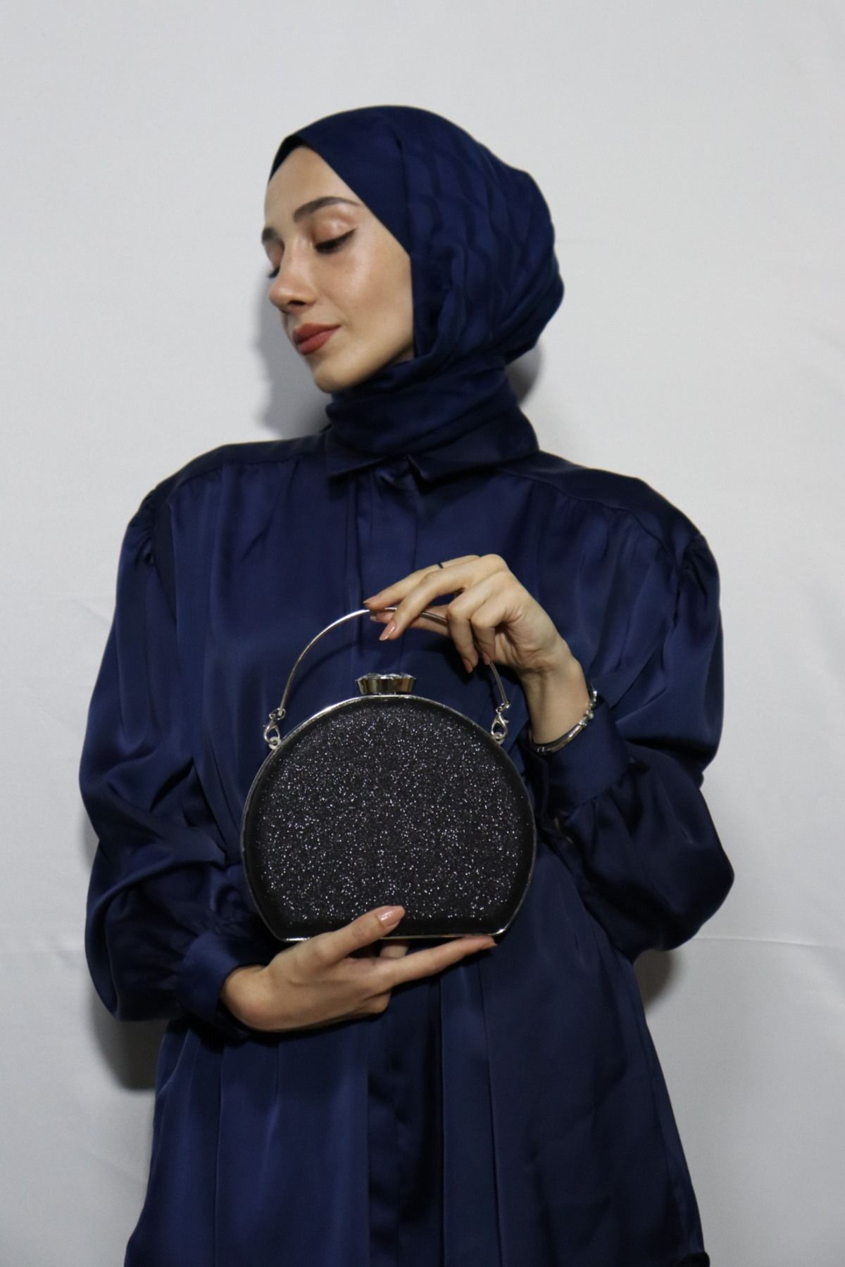 BUKAWEAR Kadın Siyah Matara Model Abiye Çanta