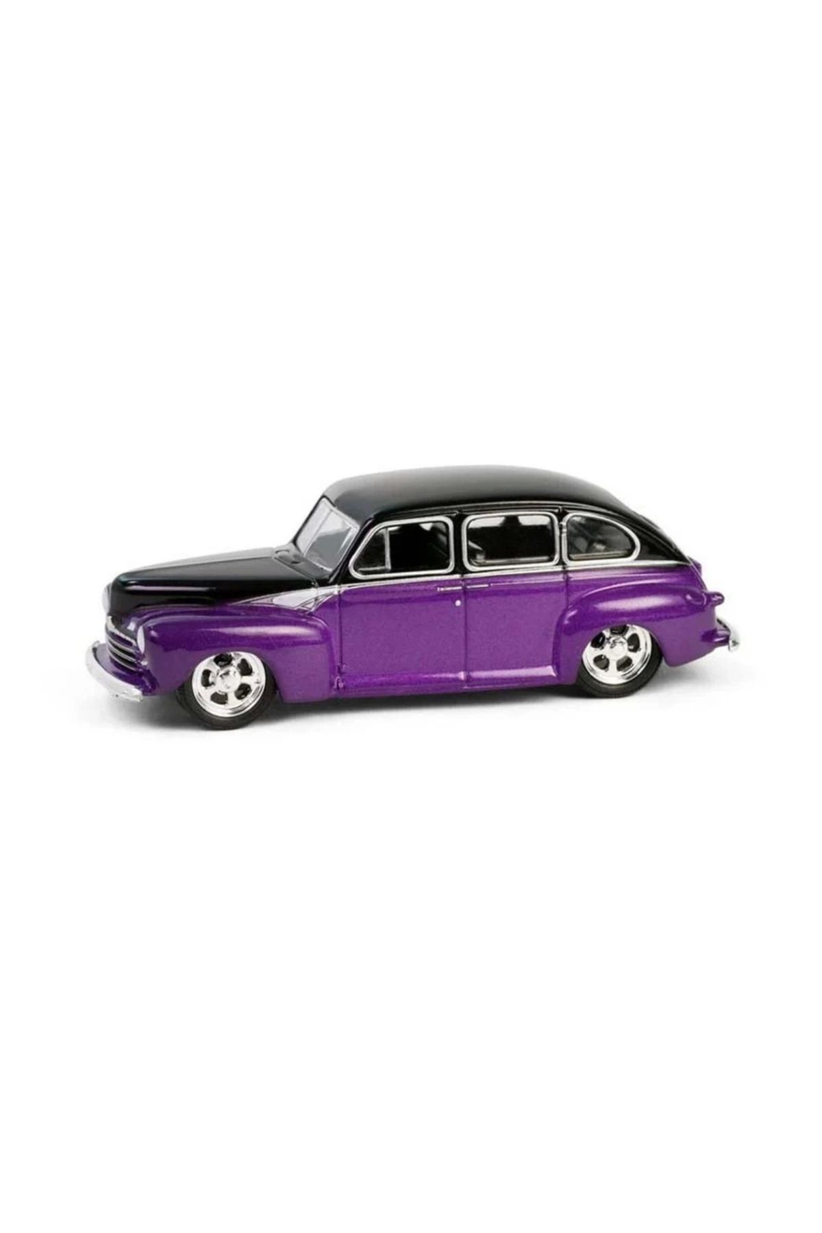 Eng Nessiworld Greenlight 1/64 California Lowriders Series 6- 1946 Fordor Super Deluxe