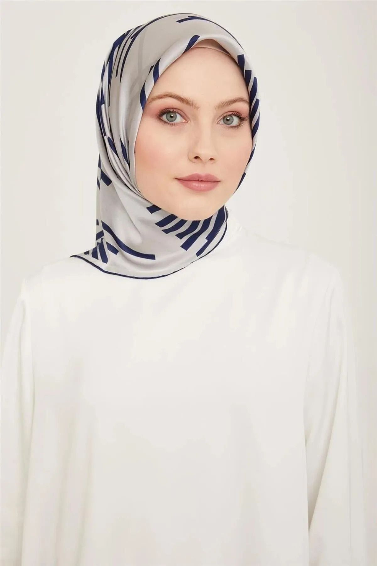 Armine Sura İpek Eşarp 9157D (S ) 90 x 90 Gri - 53