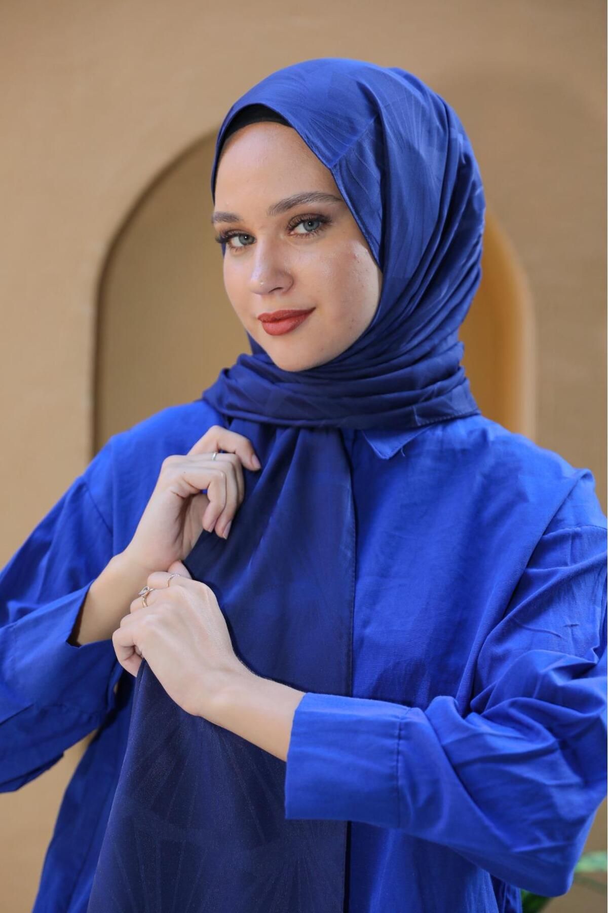 Scarf JAKAR DESENLİ ŞAL MODEL 2