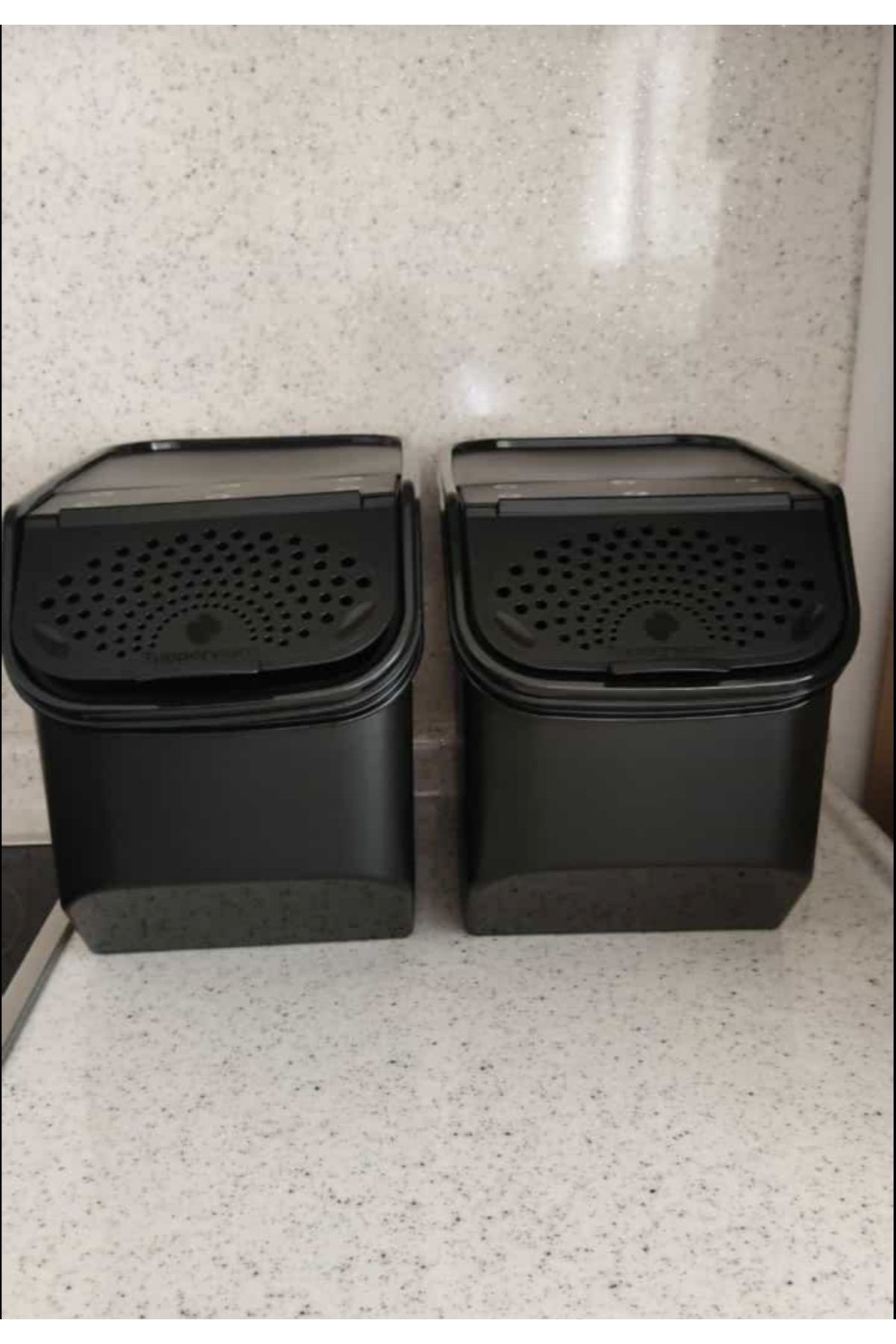 Tupperware 2 Adet 5.5 Lt Kiler Set.
