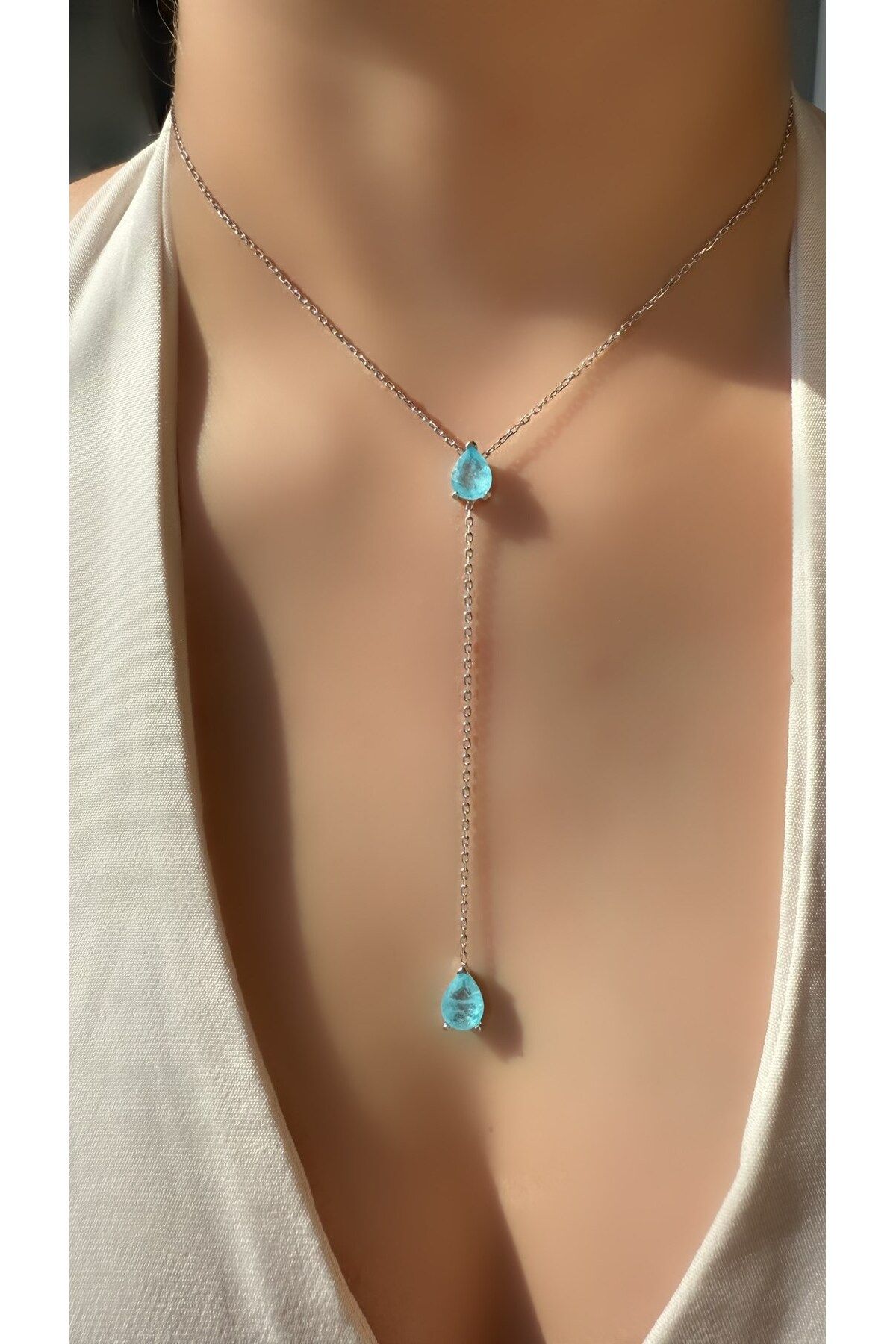 Luna Argento KİBAR VE ZARİF MAVİ PARAİBA DAMLA MODEL Y KOLYE