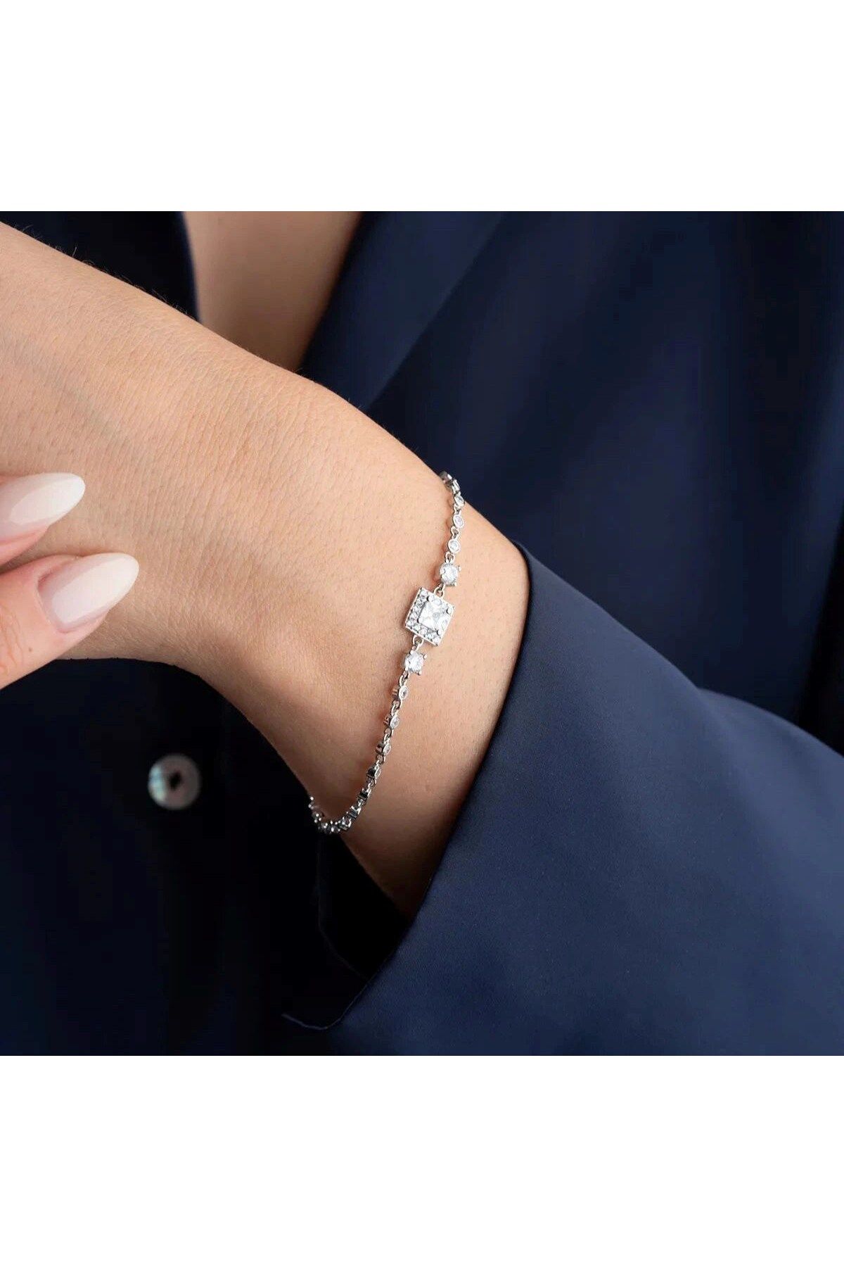 beonejewelry KARE TAŞLI SU YOLU BİLEKLİK | 925 GÜMÜŞ