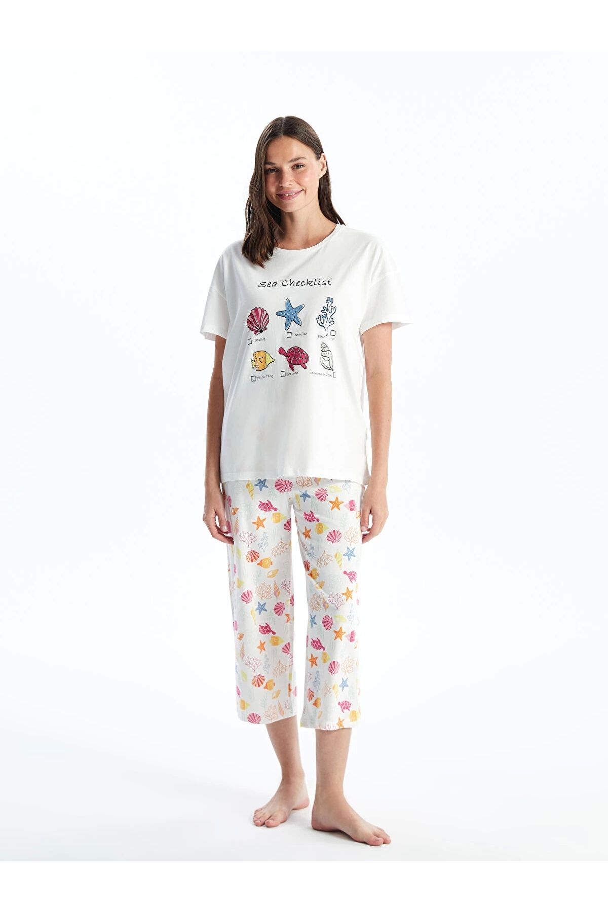 LC Waikiki LCW Young Ekru Bisiklet Yaka Baskılı Kısa Kollu Kadın Kaprili Pijama Takımı