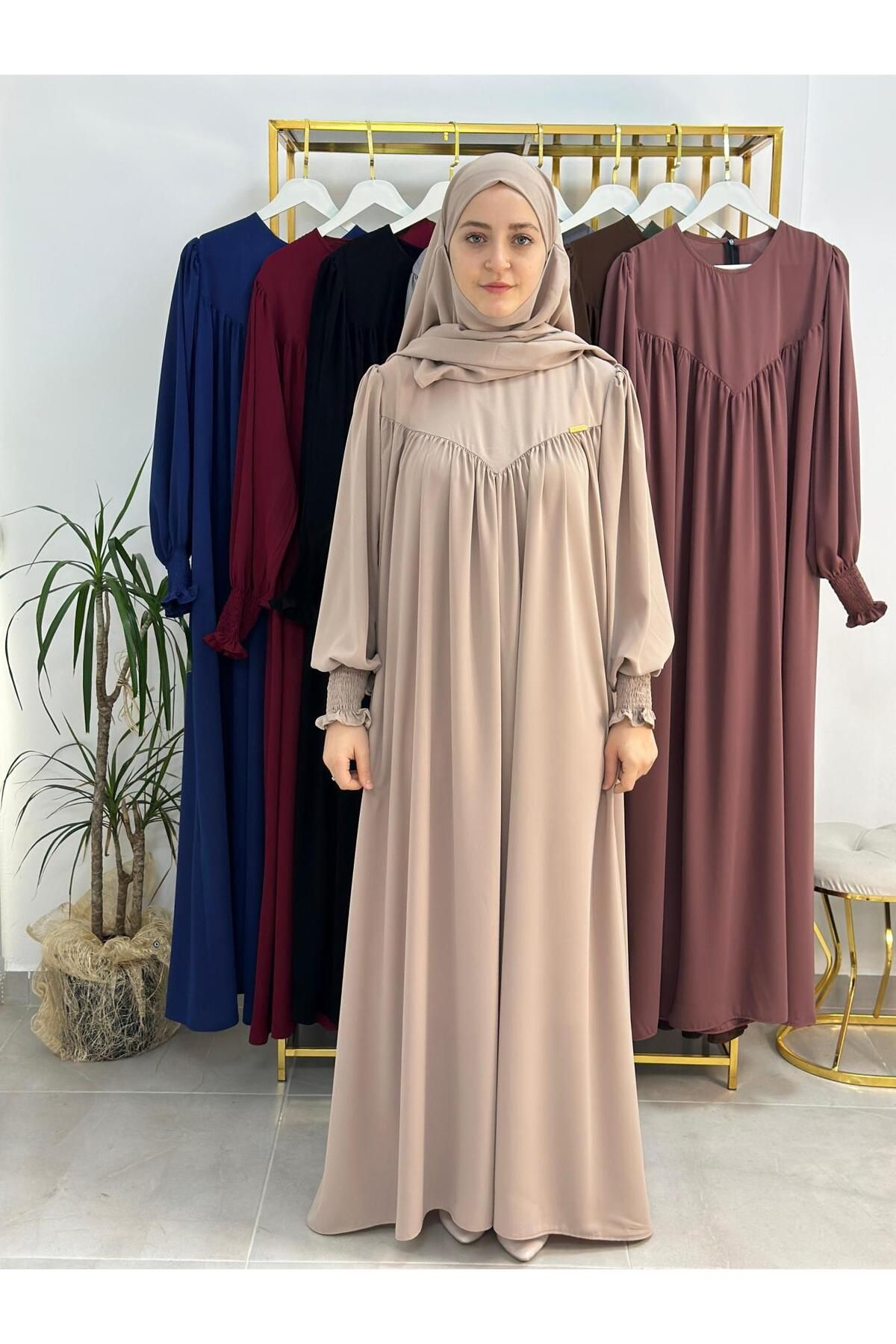 erasra class tesettür elbise,önü V model büzgülü,sufle esarpla takım.hijap ,khimar.hac umre için uygundur