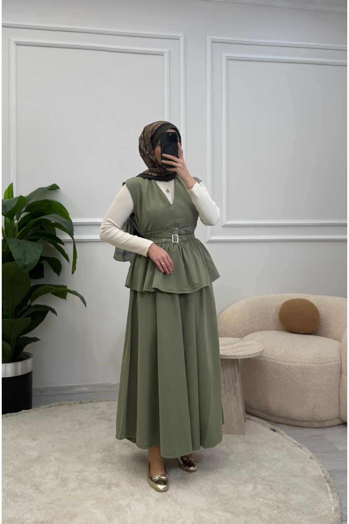 By Gizem Beyazkaya Linda Gabardin Etekli Takım