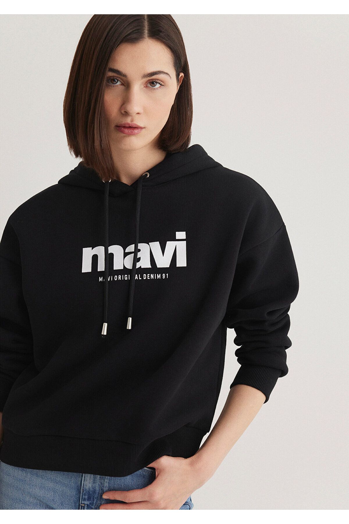 Mavi Czarna Bluza Z Kapturem I Nadrukiem Z Logo Kobieta - XS