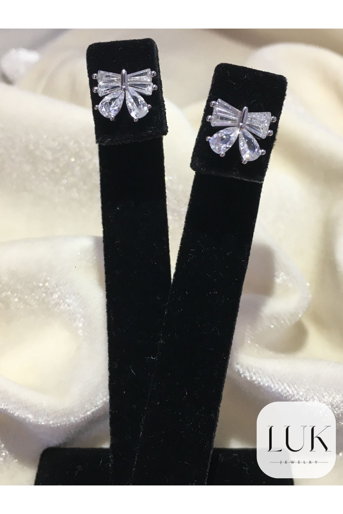 LUK JEWELRY 925 AYAR TAŞLI KURDELE KÜPE
