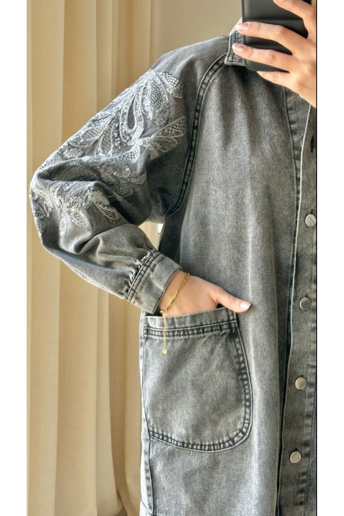 Suede Style  8982 - Kolları ve Arkası Nakış Detaylı Rahat Şık Kadın Kot Ceket - Görsel 2