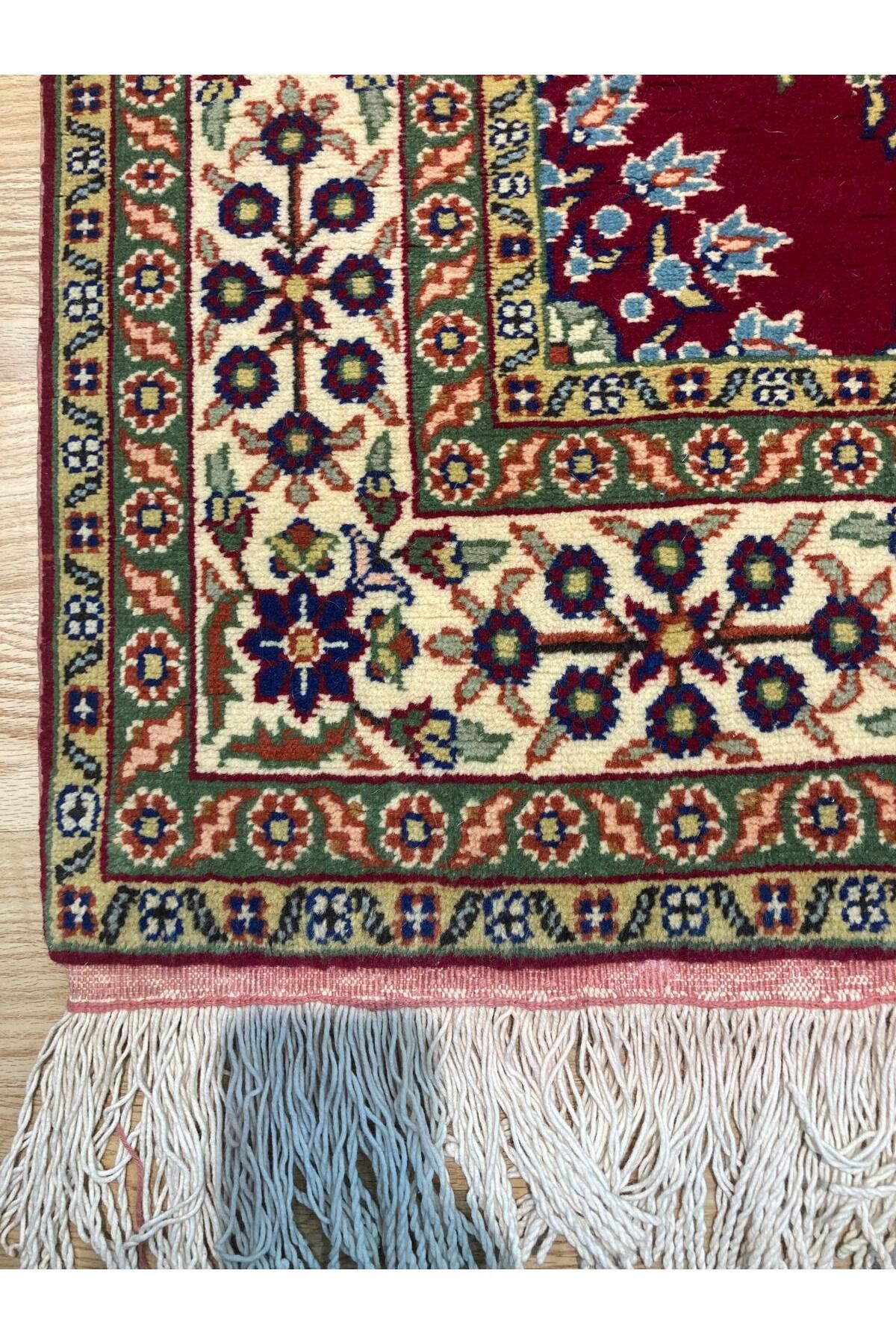 HALI SARAYI 1932 El Dokuma Kayseri Bünyan Halısı çift göbekli desen kırmızı renk 90x130