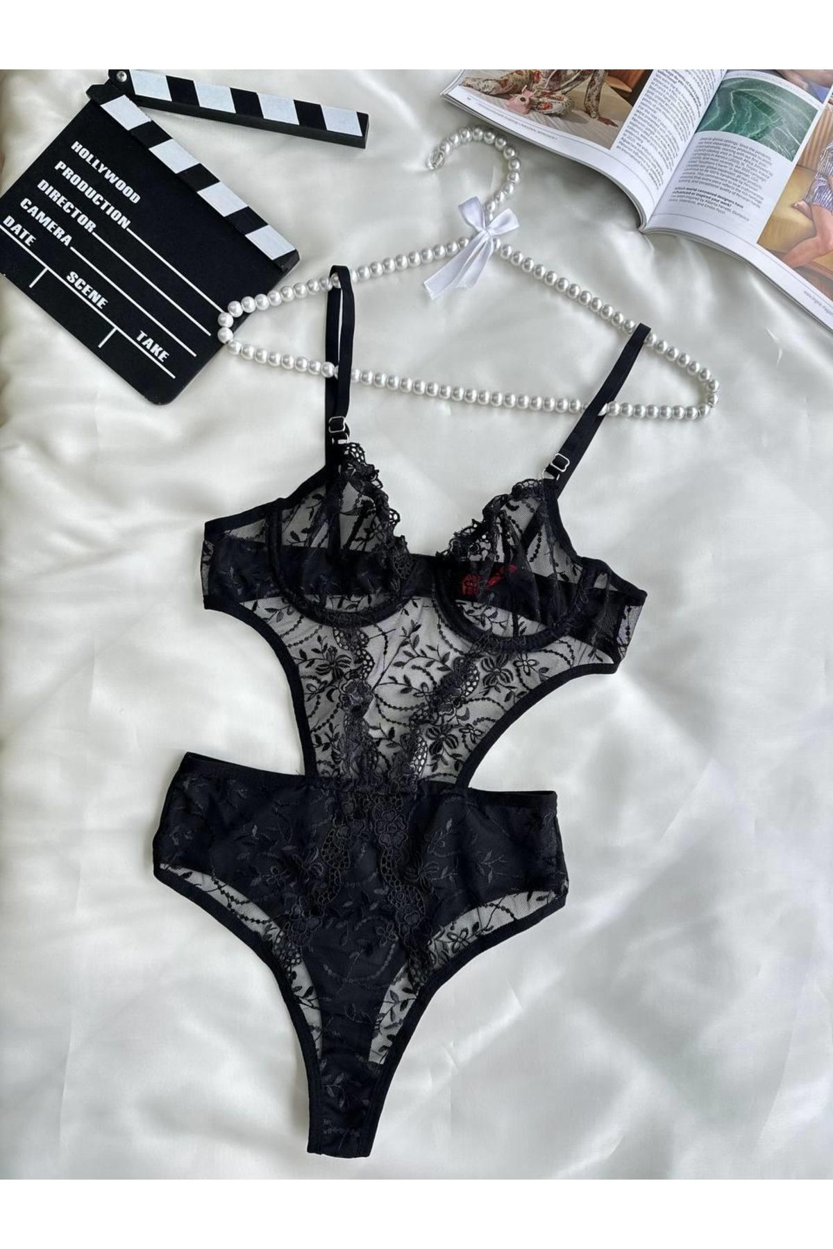 bamido Çiçek Desenli Siyah Bodysuit