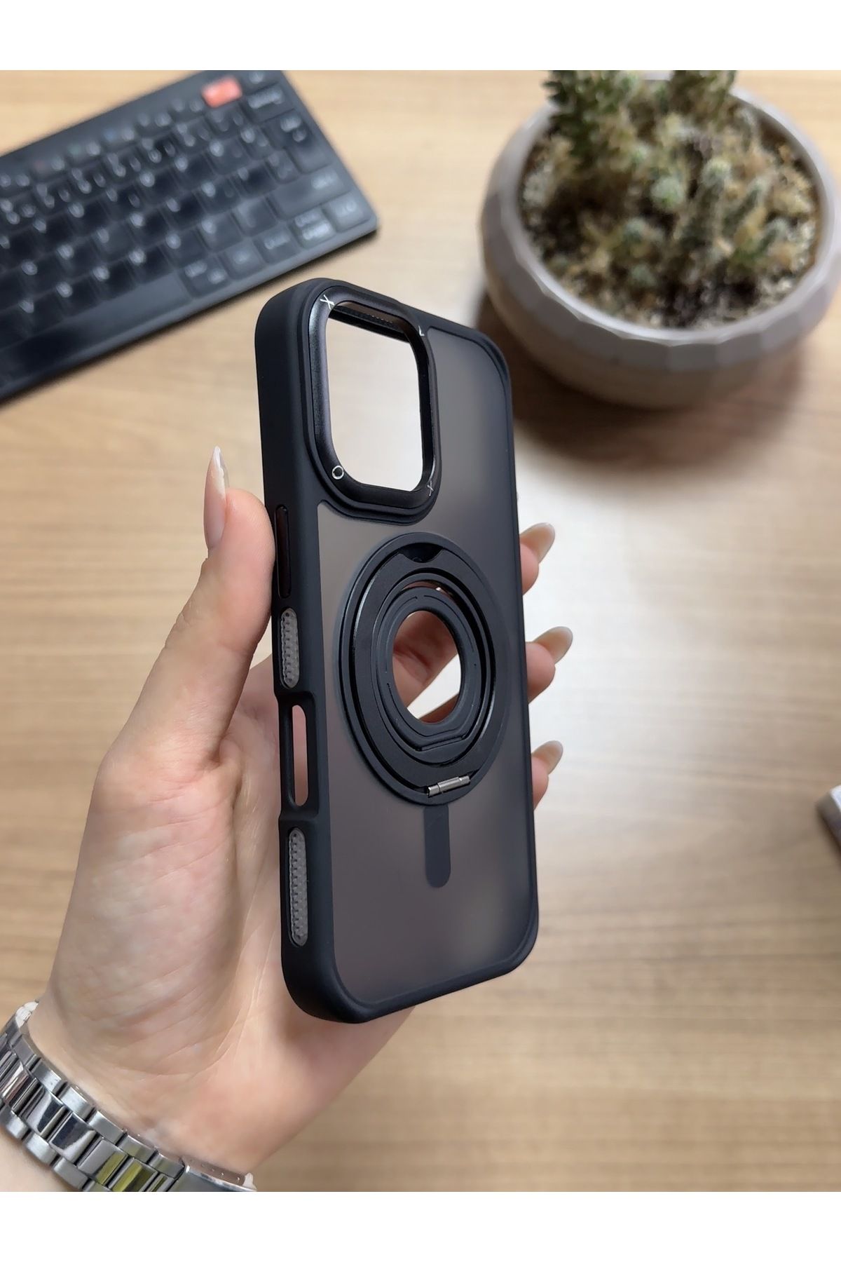 MTL iPhone 16 Standlı Ve Yüzüklü MagSafe Kılıf Soocase721