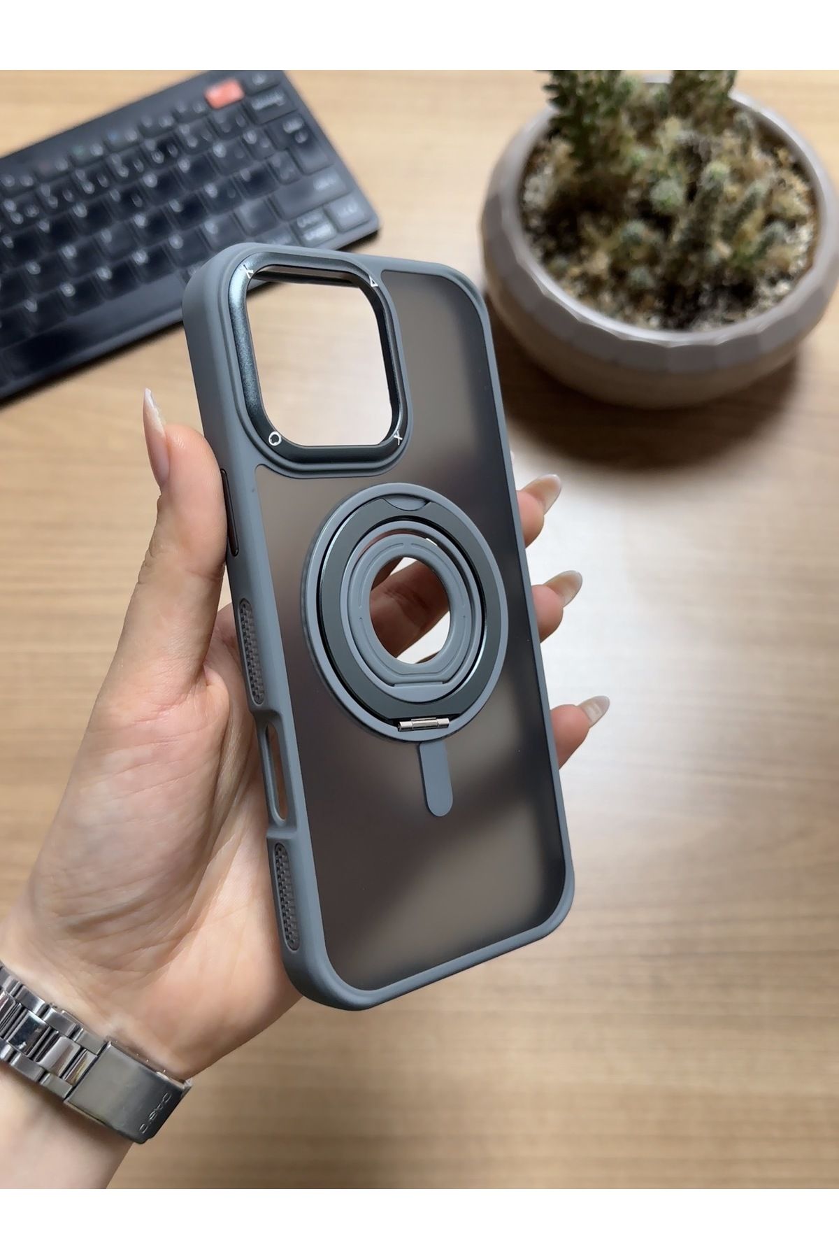 MTL iPhone 16 Pro Max Standlı Ve Yüzüklü MagSafe Kılıf