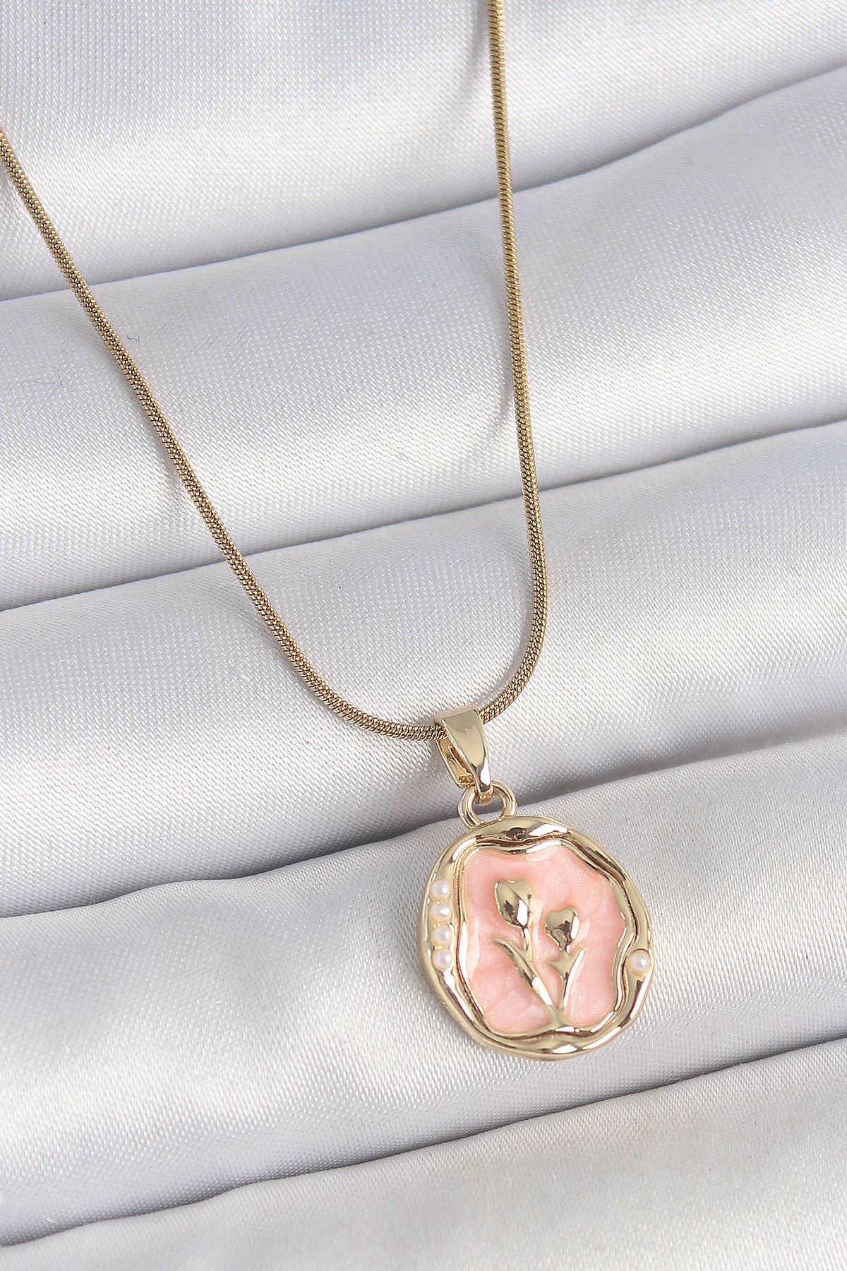 callerrons accessories Gold Renk Zincir Pembe Mineli Çiçek İşlemeli Portre Model Kadın Kolye - EBJ250519W33950