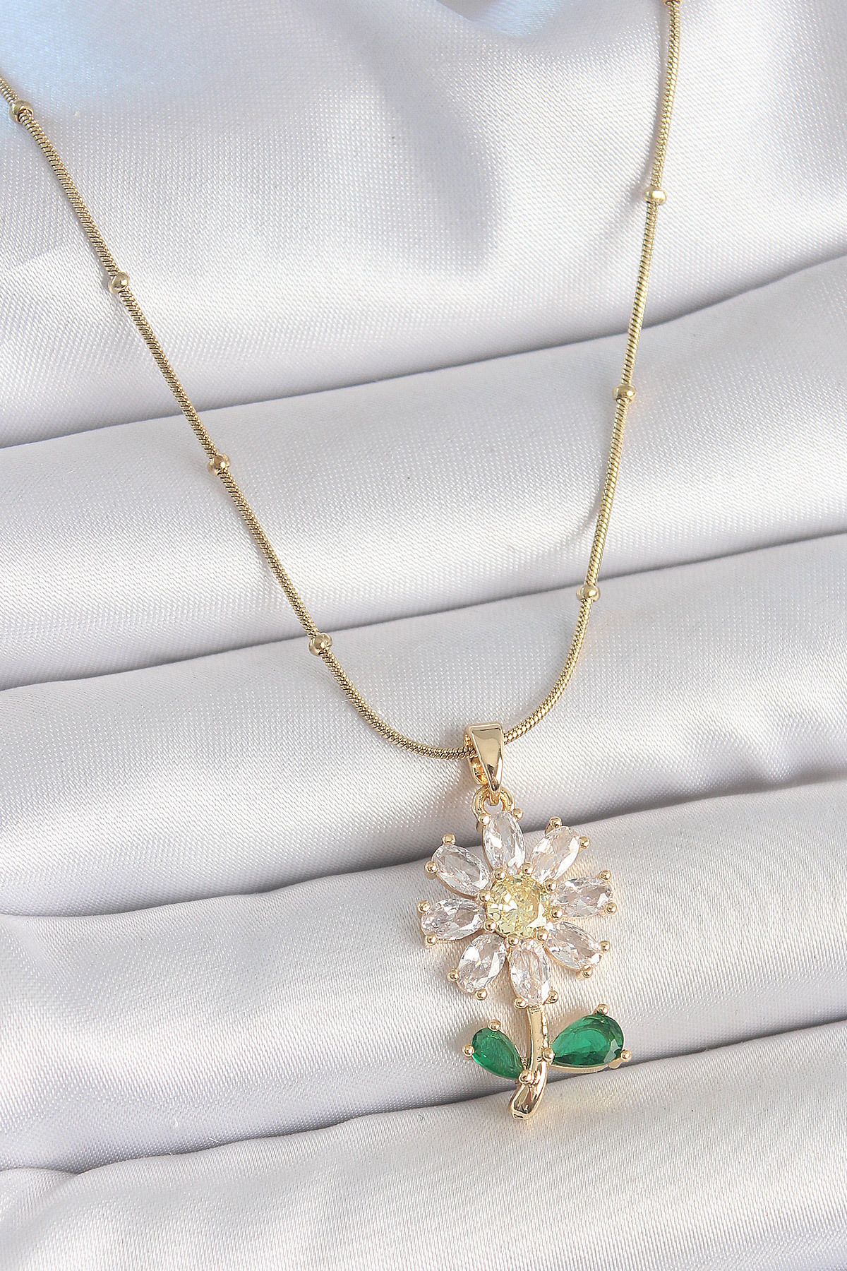 callerrons accessories Gold Renk Minimal Topçuk Zincir Zirkon Taşlı Papatya Model Kadın Kolye - EBJ250519W34039