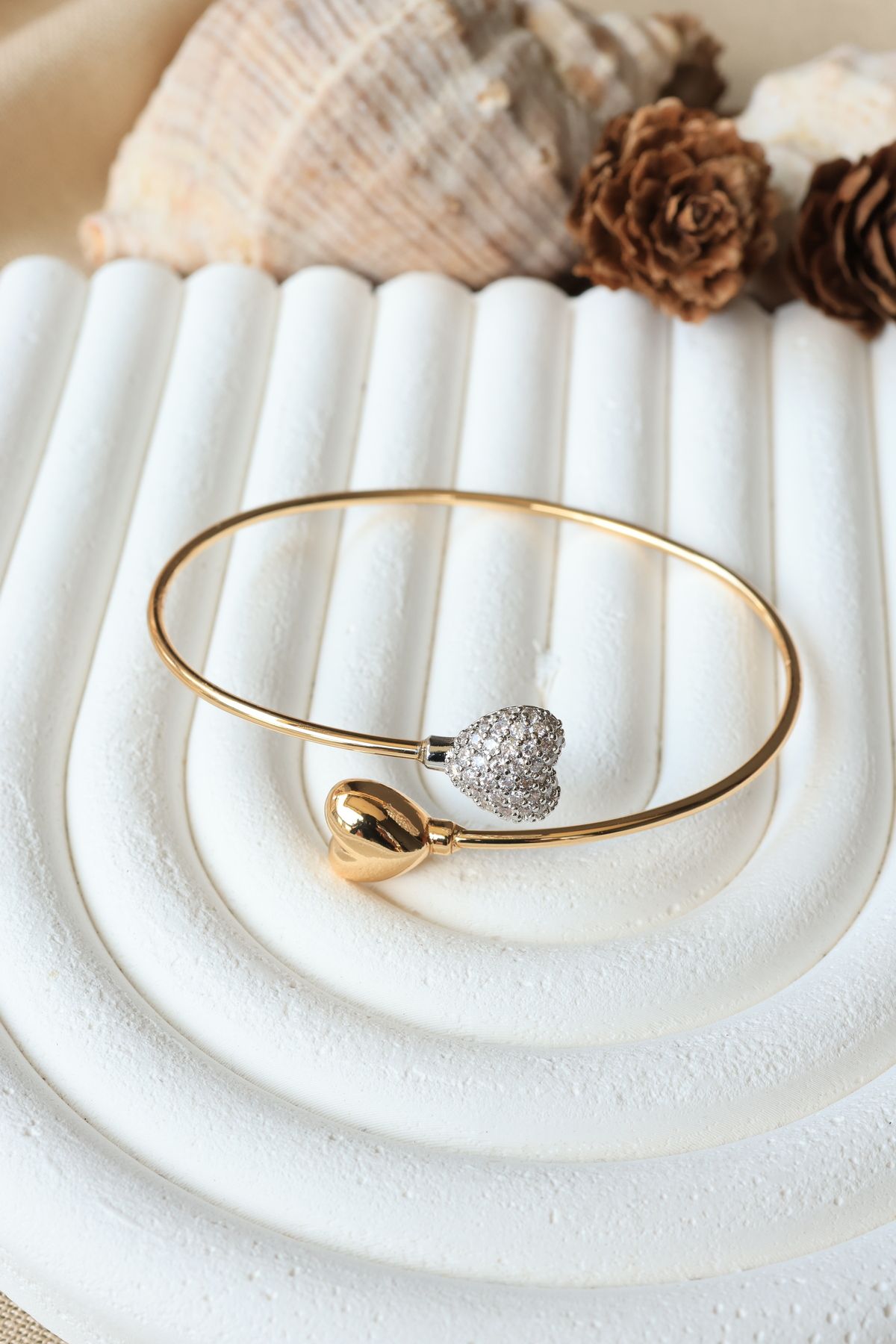 FİRST JEWELRY Zarif Ayarlanabilir Kalp Bilezik