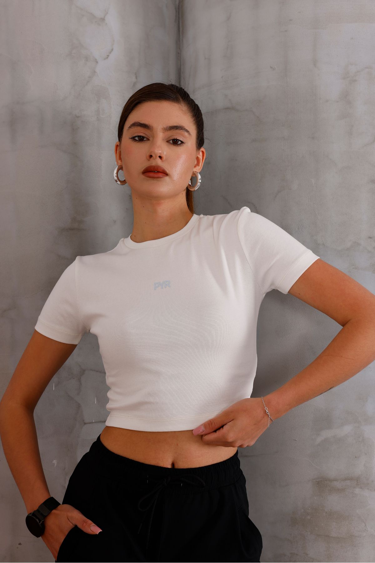 Piyera Kadın Ekru Bisiklet Yaka Crop T-shirt - 169