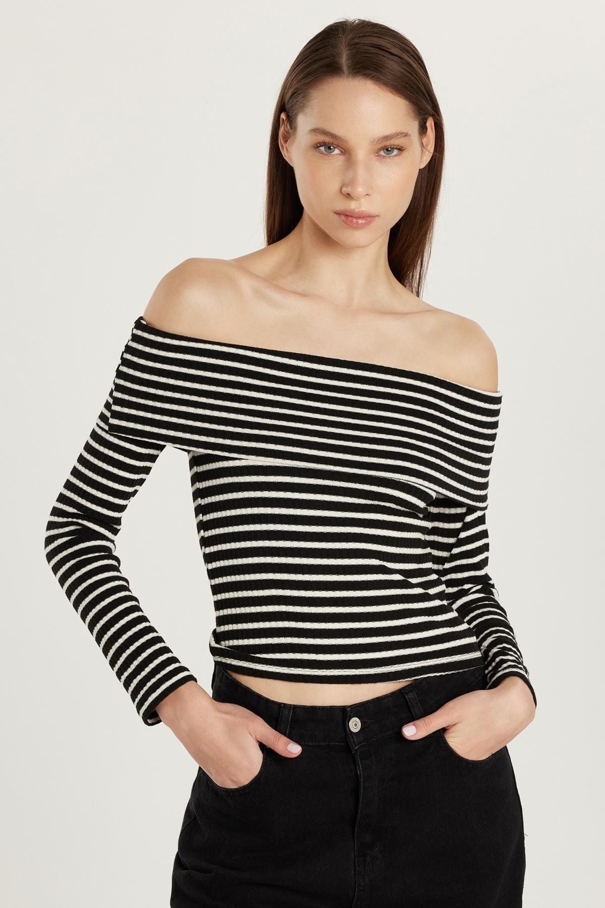Tudors Kadın Slim Fit Dar Kesim Fitilli Straplez Çizgili Bluz