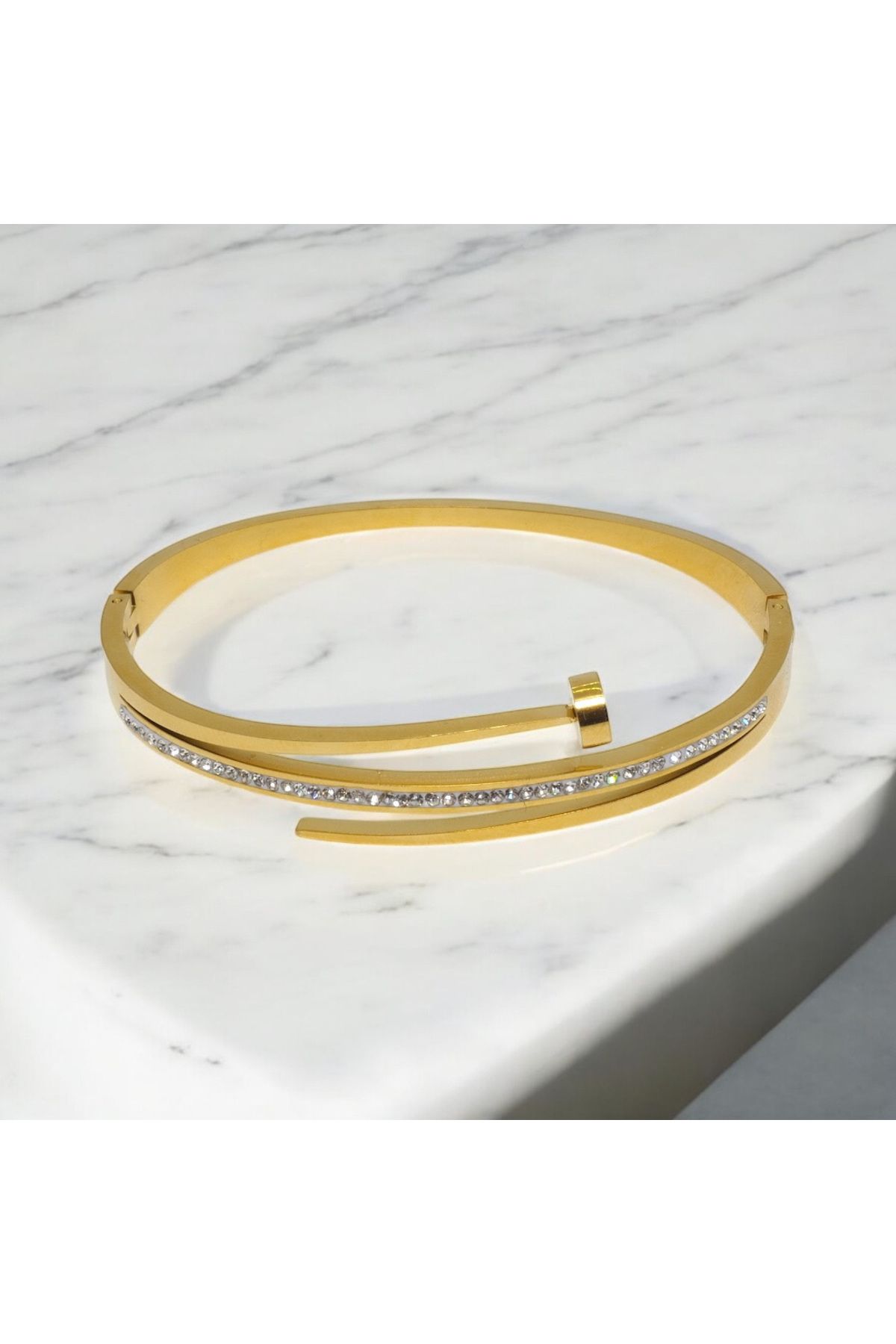 Bumu Design ÇİVİ MODEL GOLD ÇELİK BİLEKLİK