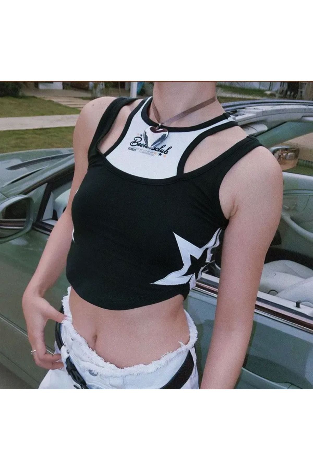 facnspt Yıldız Detaylı Sıfır Kol Siyah Crop Top - Modern&Sportif Tarz