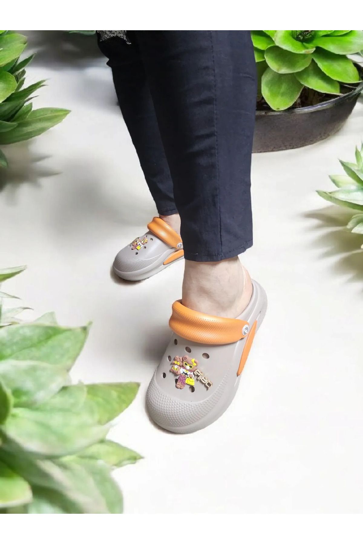 AkınalBella Eva Ayı Sticker Detaylı Döngülü Yumuşak,Rahat Taban Hastane,Hemşire Terliği