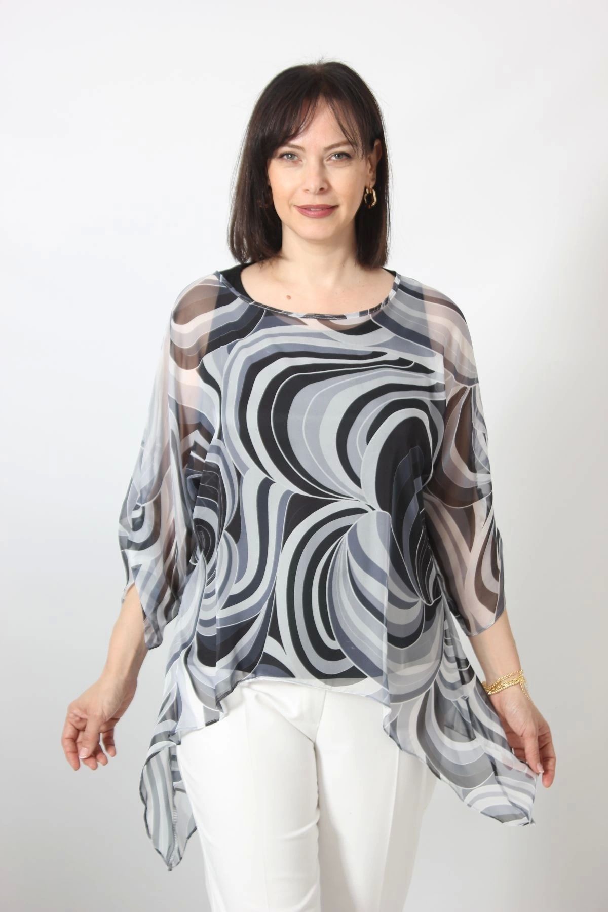 Moda Berray ST-3255 SİYAH Desenli Şifon İçi Atletli Yarasa Kol Eteği Verev Kesim Kadın Büyük Beden Bluz