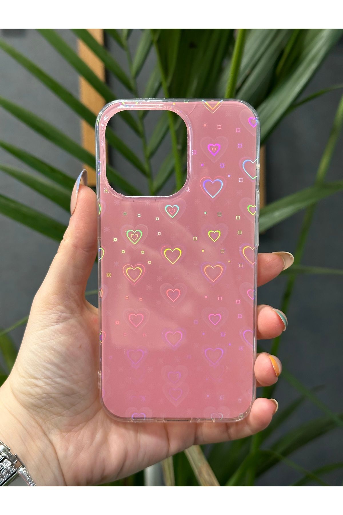 Qans Bilisim İphone 13Pro Pembe Hologramlı ve Kalpli Silikon Kılıf