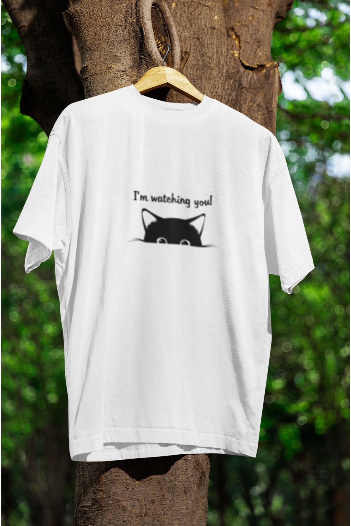 MG I'M WATCHING YOU BASKILI UNISEX BİSİKLET YAKA PAMUKLU OVERSIZE KALIP KISA KOLLU T-SHIRT