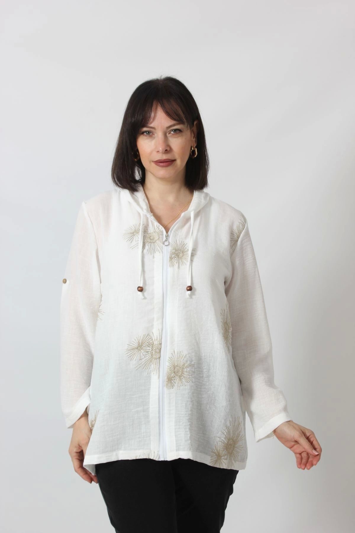 Moda Berray B-058 Kolu Apoletli̇ Gold Si̇mli̇ İşlemeli̇ Desenli̇ Keten Kadin Büyük Beden Beyaz Gömlek