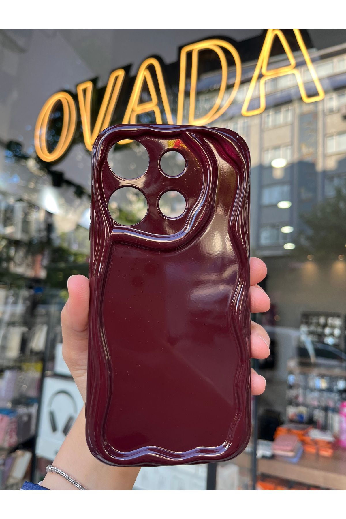 OVADA TECNO SPARK 10 GO Uyumlu Kamera Korumalı Dalga Kenarlı Işıltılı Bordo Cherry Silikon Kılıf