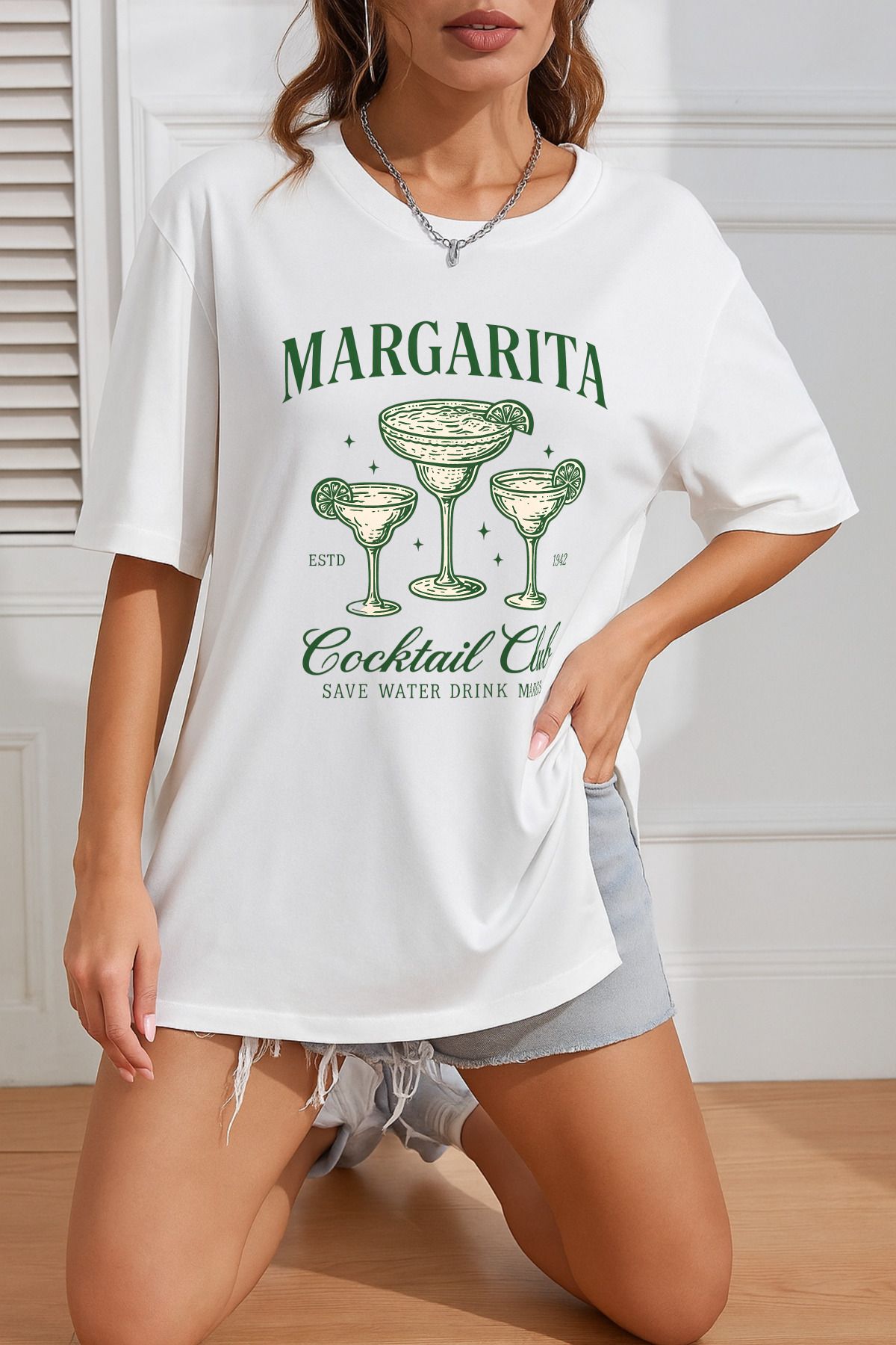 ArtWearDesign Kadın Beyaz Margarita Kokteyl Kulübü Baskılı %100 Pamuk Bisiklet Yaka Kısa Kol Süprem T-Shirt