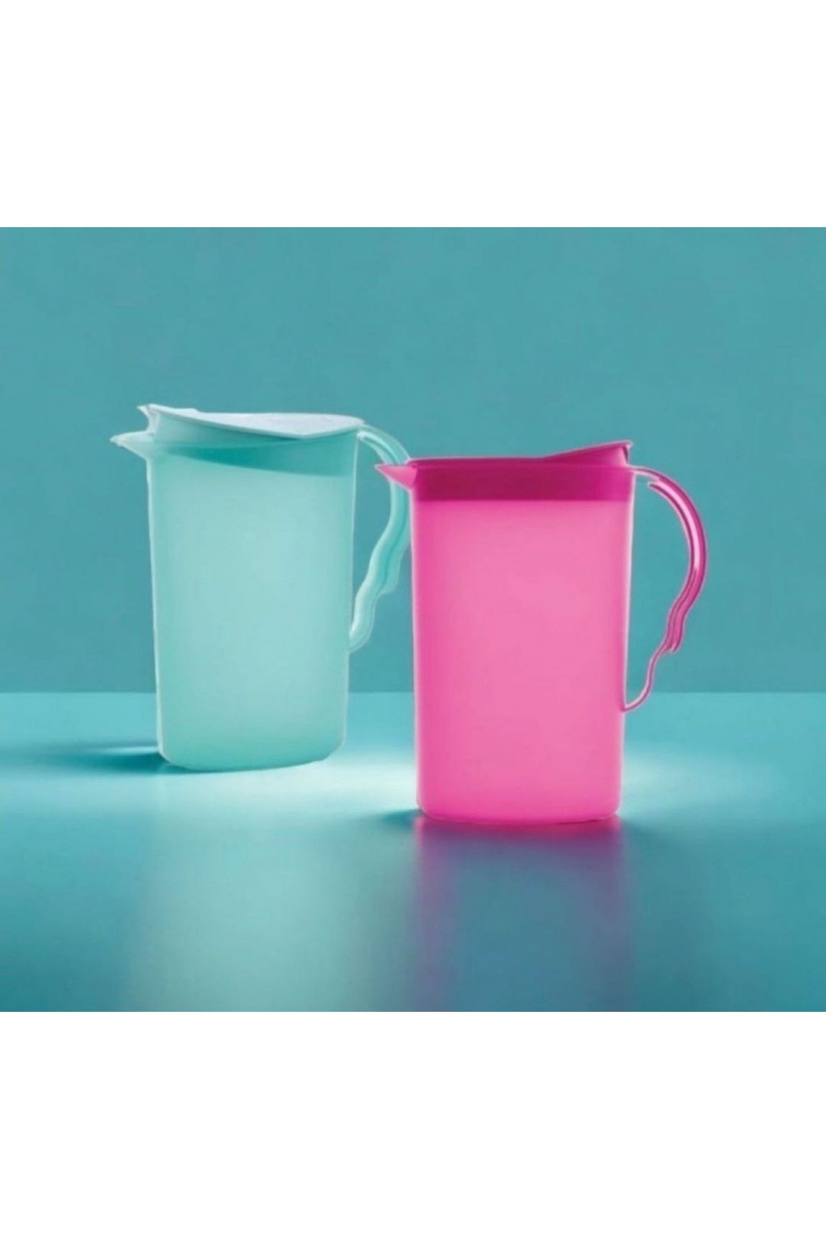 Tupperware 2 Adet 2 LT Sürahi.