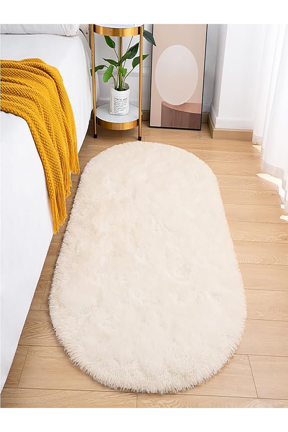 Badelya Home Krem Oval Peluş Post Halı Yolluk Yumuşak Tüylü Puffy Kaymaz Taban Dekoratif Yıkanabilir Modern