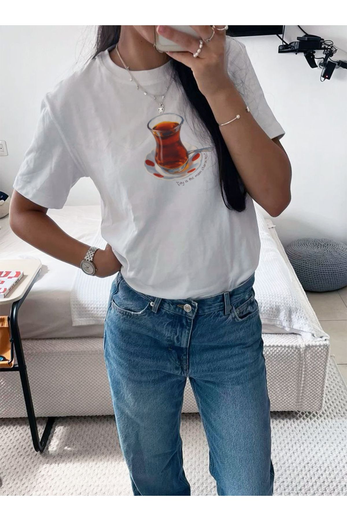 Disante Çay is the main character Baskılı Bisiklet Yaka Basic Trend Kadın T-shirt