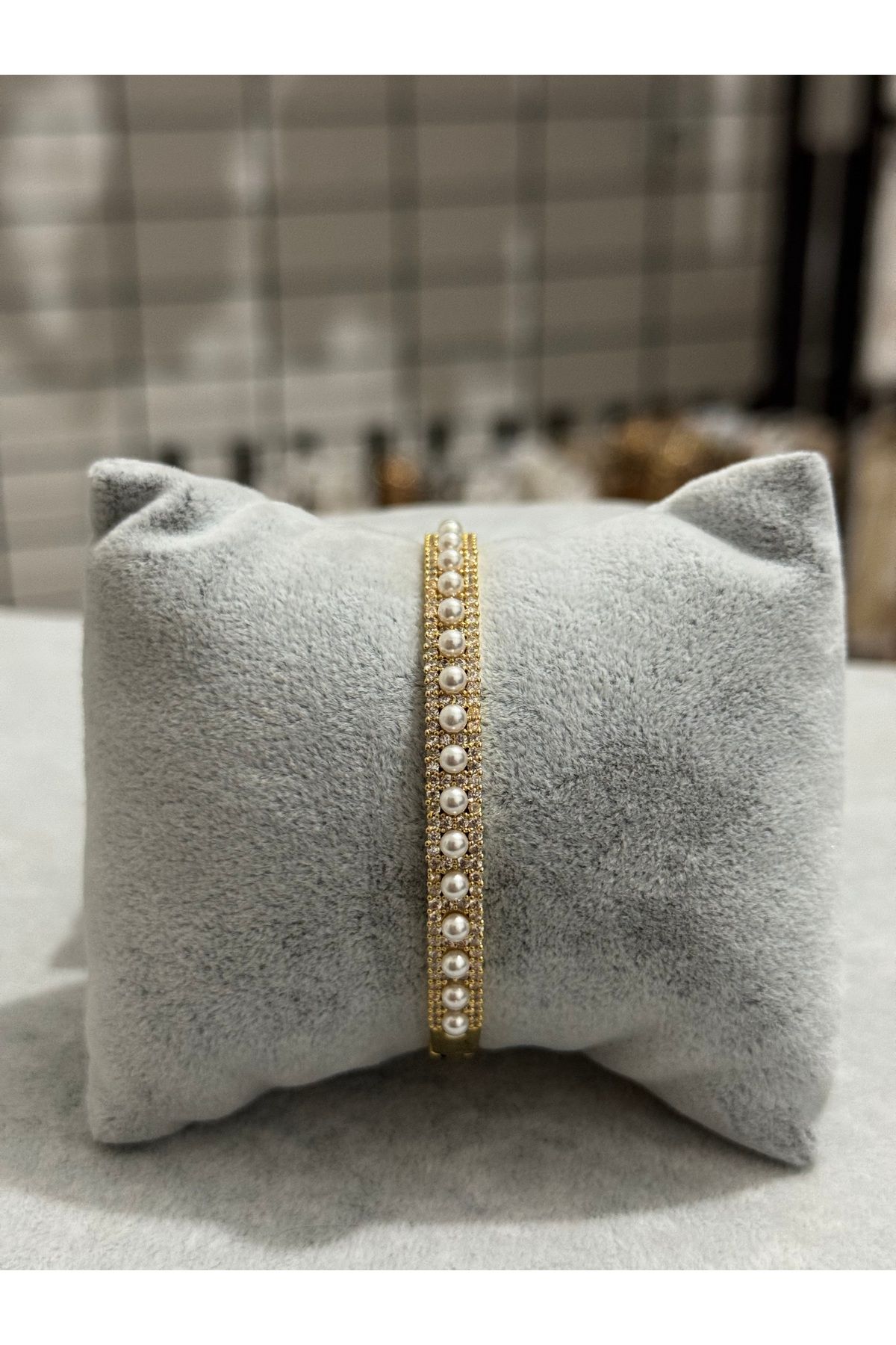 XUPING JEWELRY 18K KELEPÇELİ ÇELİK BİLEZİK PASLANMAZ KARARMAZ