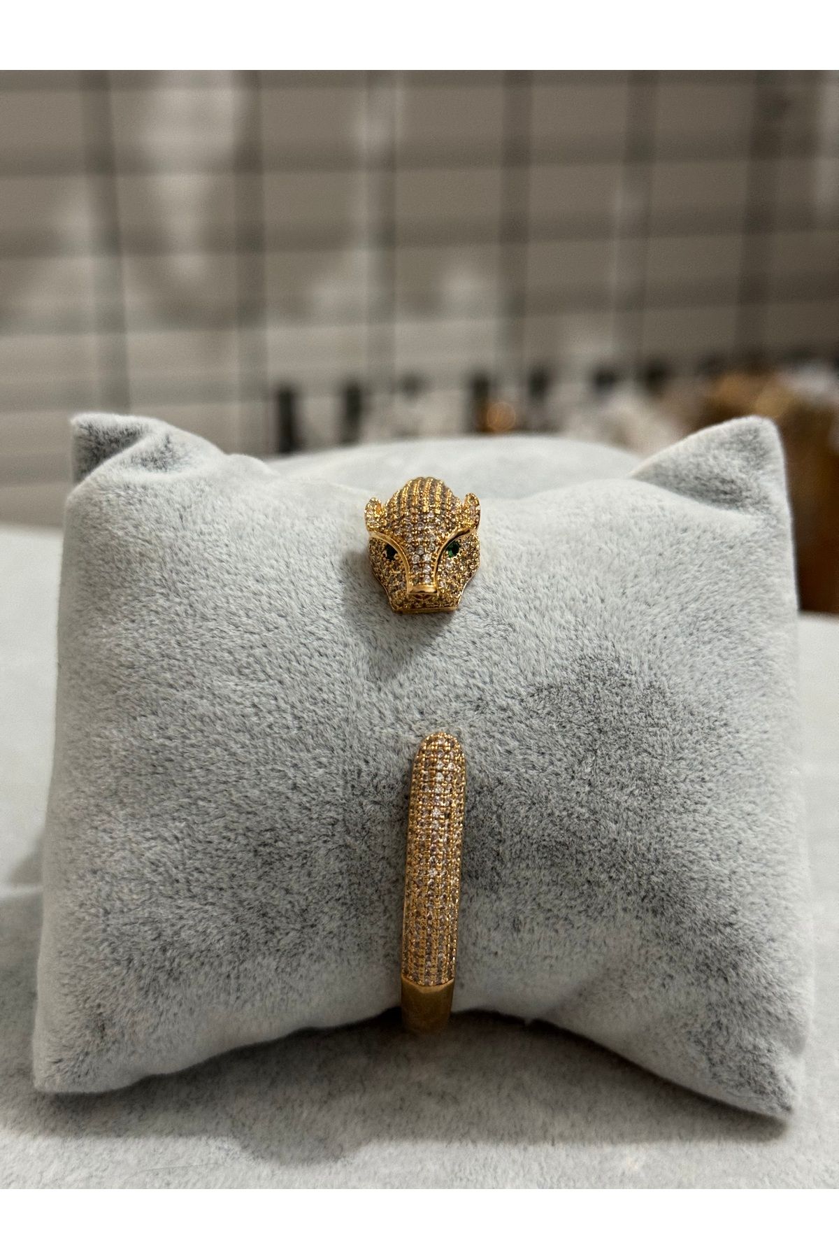 XUPING JEWELRY 18K KURT BAŞLIK KELEPÇELİ ÇELİK BİLEZİK PASLANMAZ KARARMAZ